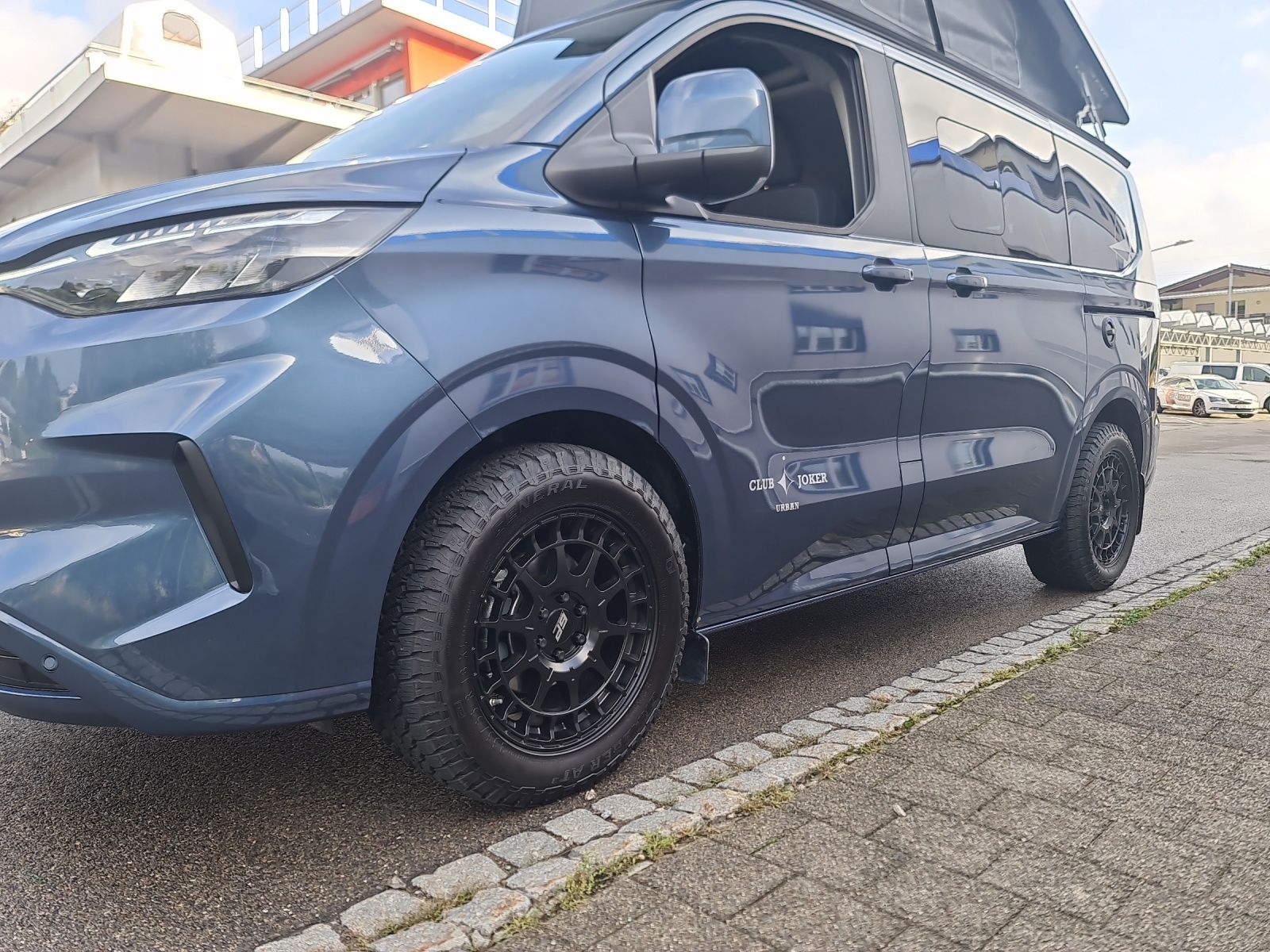 WESTFALIA Club Joker Urban Premium 2.0D 8G AWD ** Luftfahrwerk **-image-19