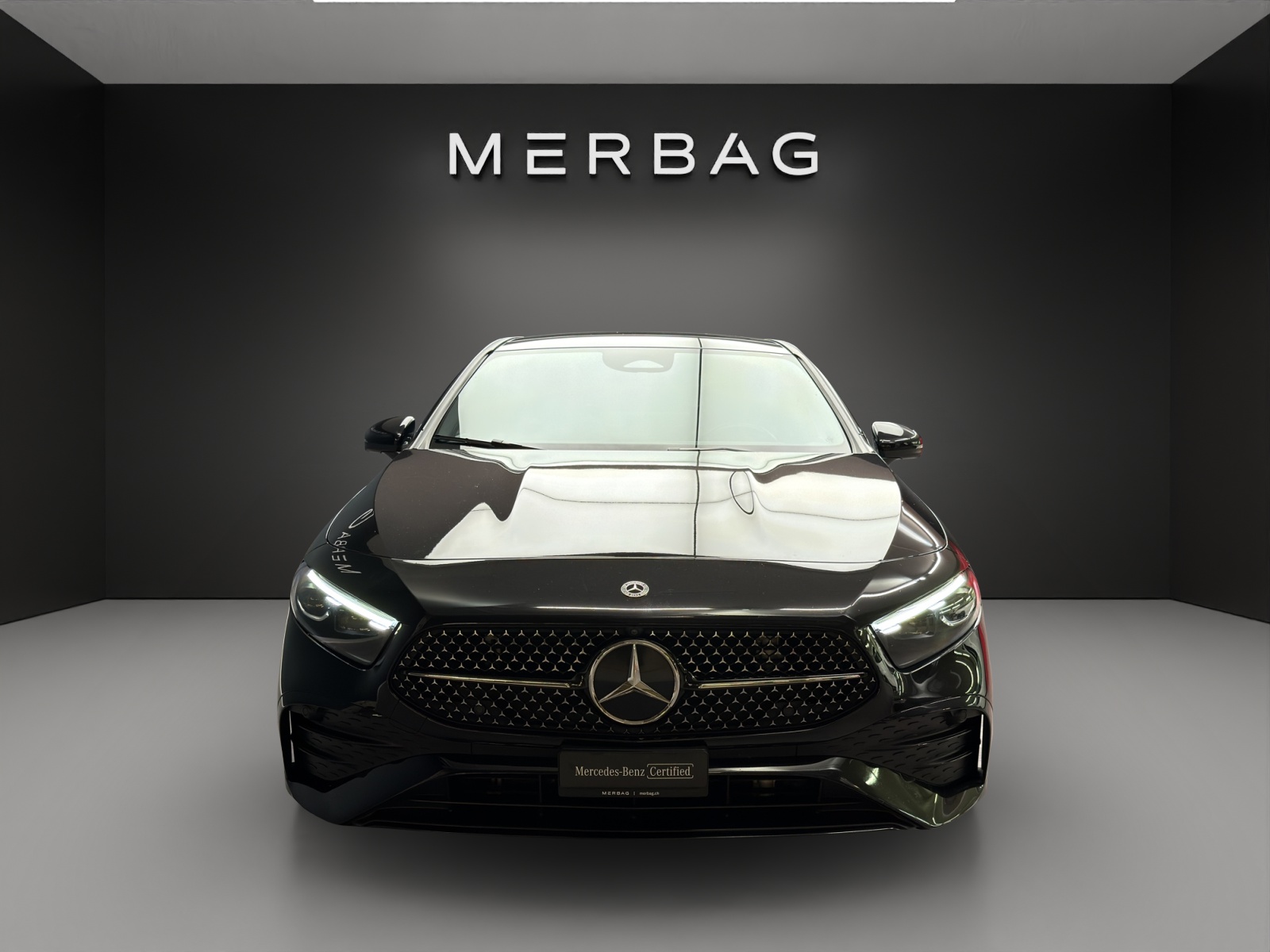 MERCEDES-BENZ A 250 AMG Line 4Matic-image-1