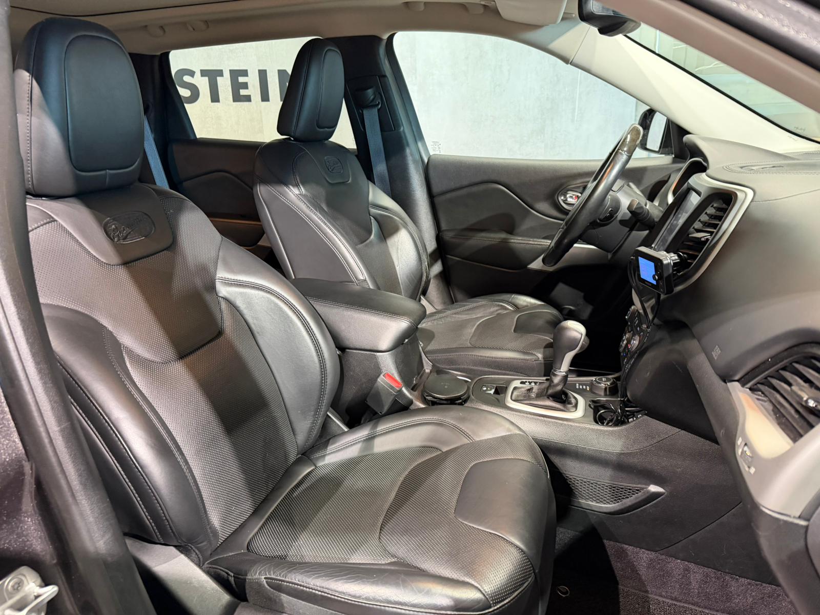 JEEP Cherokee 2.2TD Overland AWD 9ATX-image-13