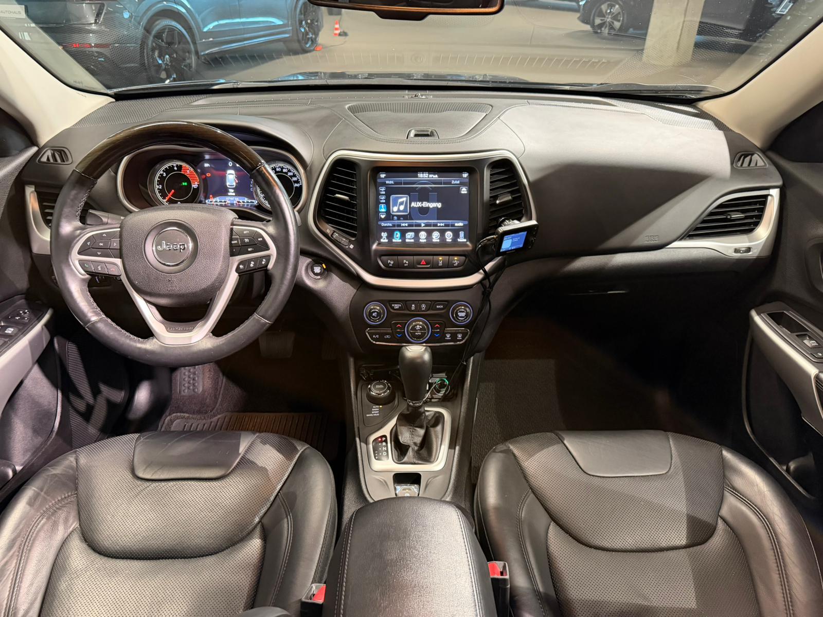 JEEP Cherokee 2.2TD Overland AWD 9ATX-image-19