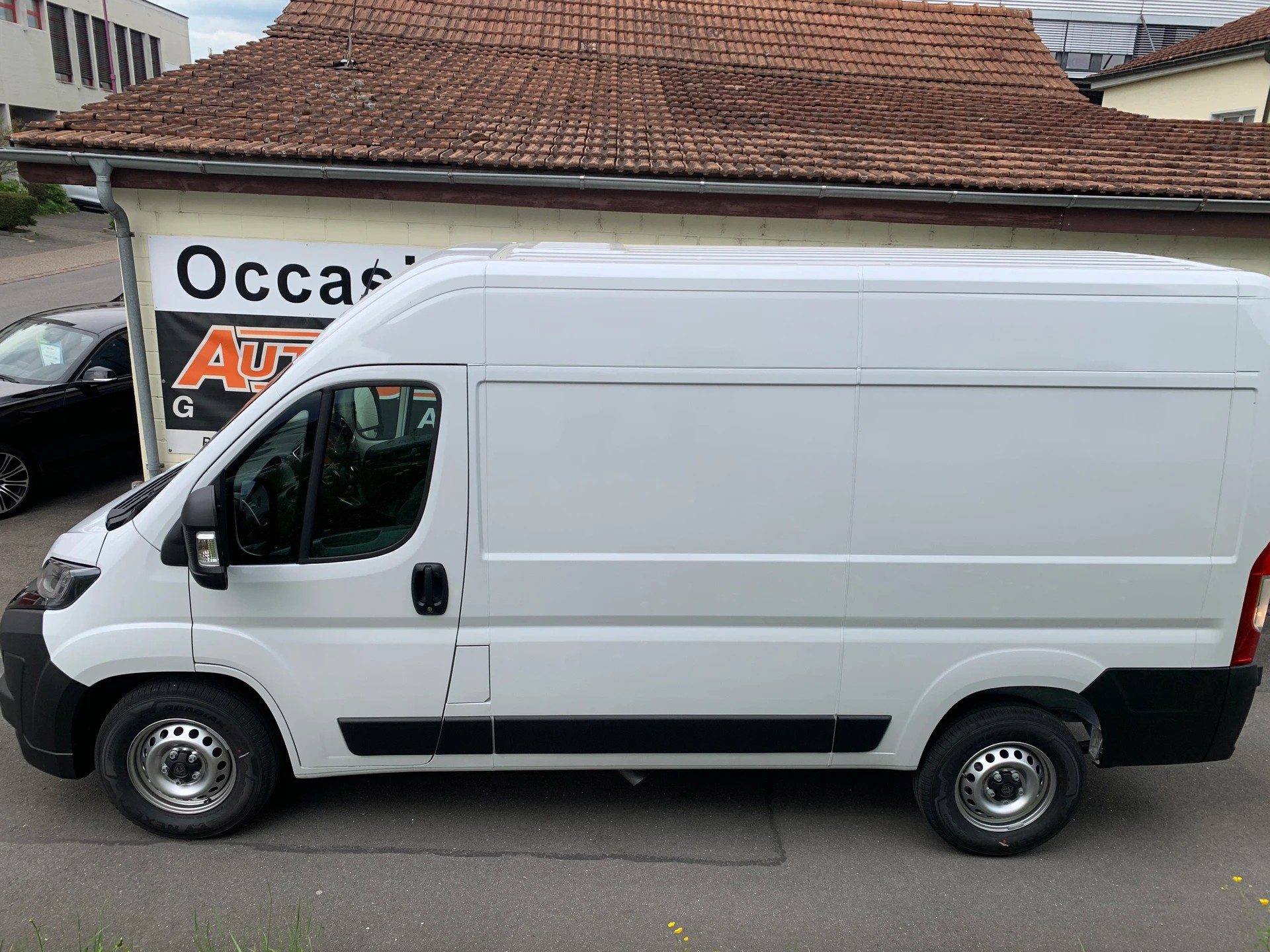 PEUGEOT BOXER 2.2HDi 335 L2H2 EAT8-showroom-element-2