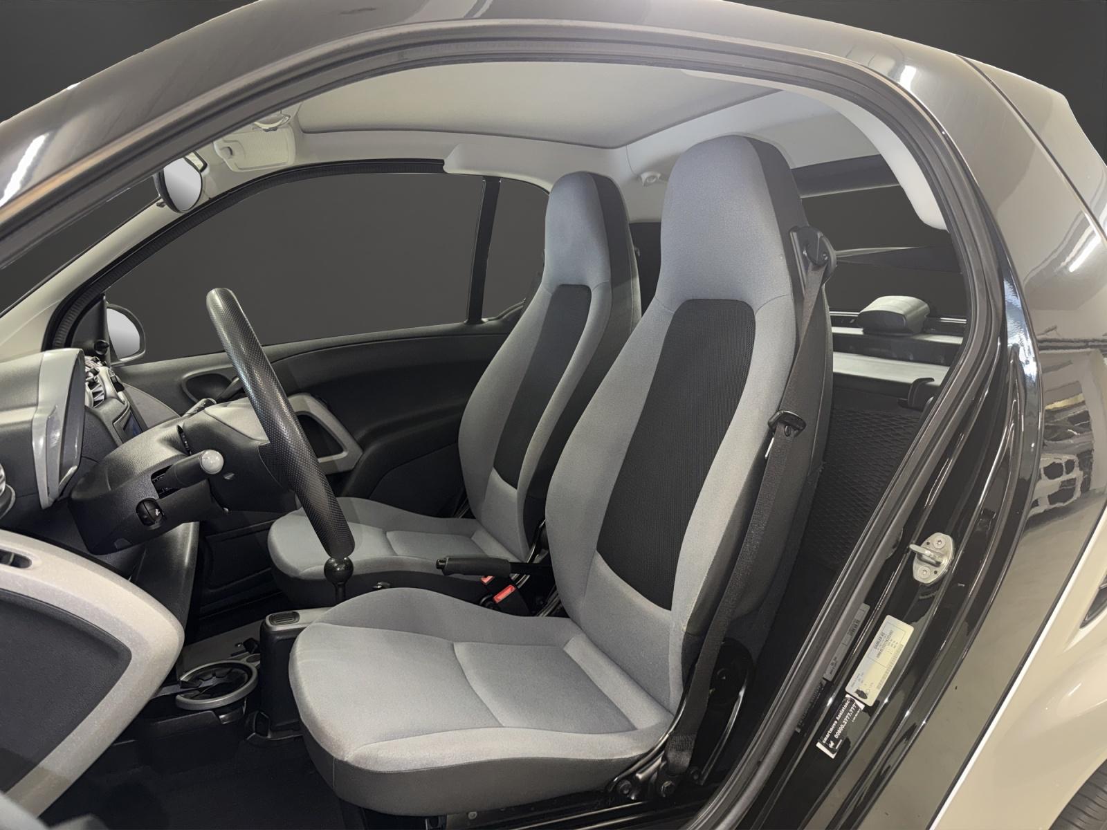 SMART fortwo limited two softouch-image-6