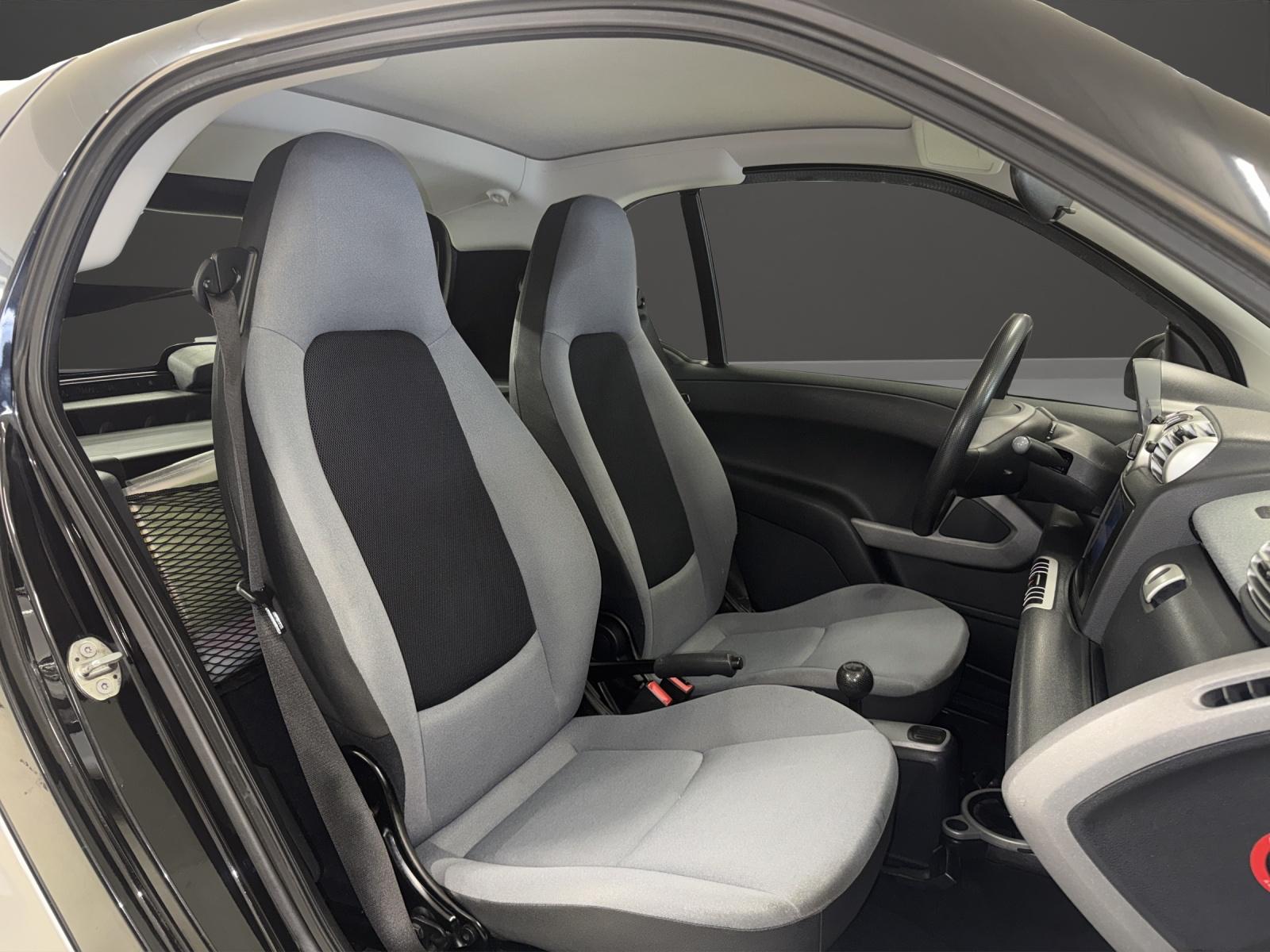 SMART fortwo limited two softouch-image-7