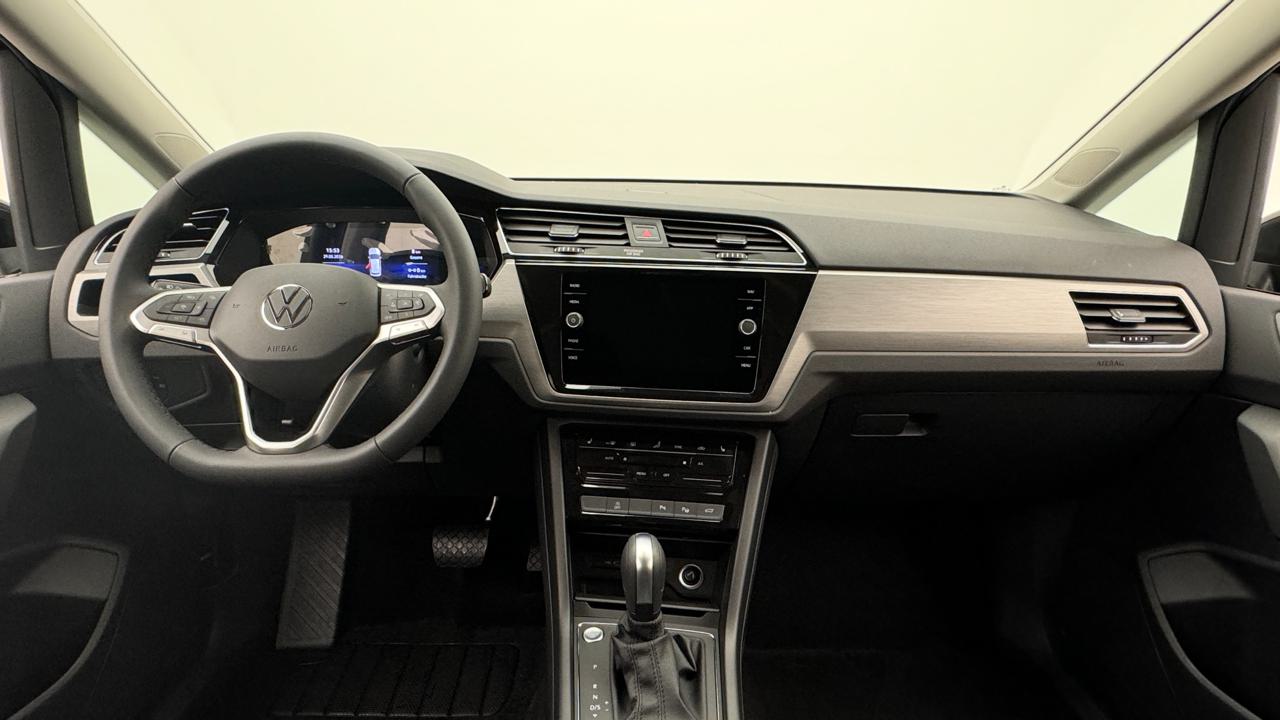 VW Touran 1.5 TSI EVO Limited-image-5