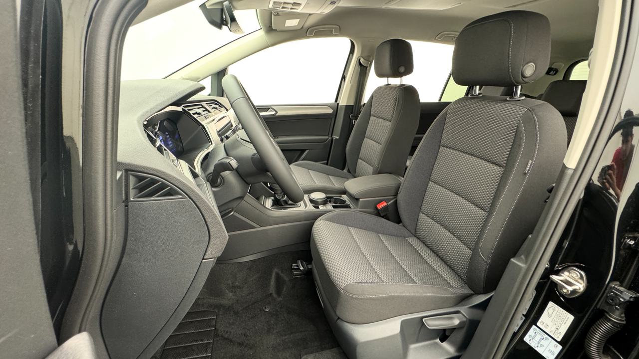 VW Touran 1.5 TSI EVO Limited-image-4