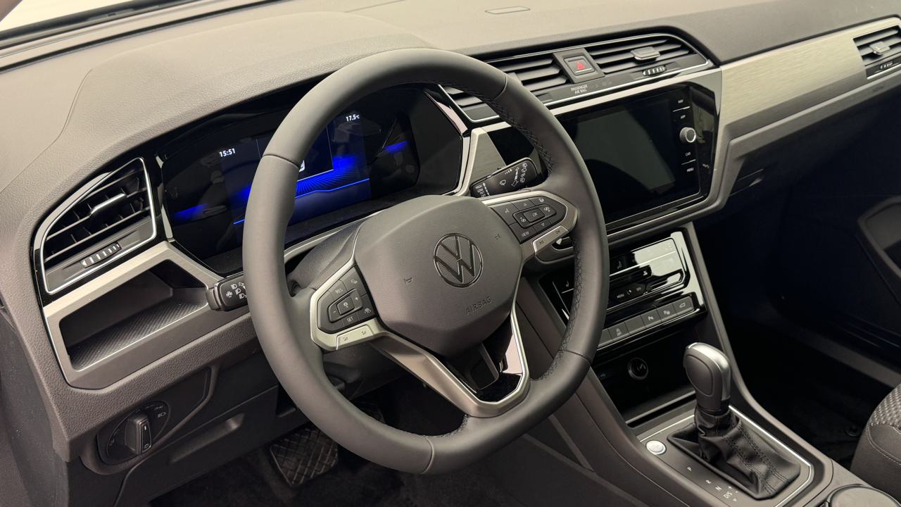 VW Touran 1.5 TSI EVO Limited-image-6