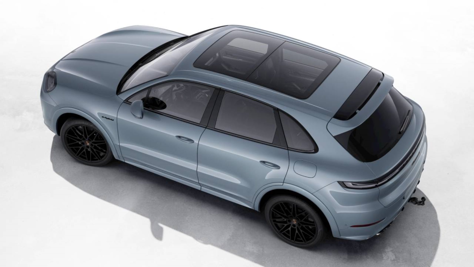 PORSCHE Cayenne S E-Hybrid Black Edition-showroom-element-3