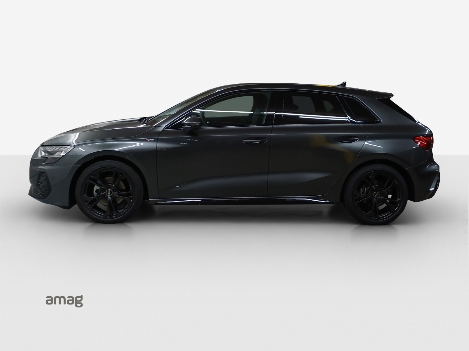 AUDI A3 Sportback TFSI 110 kW S line S tronic-showroom-element-1