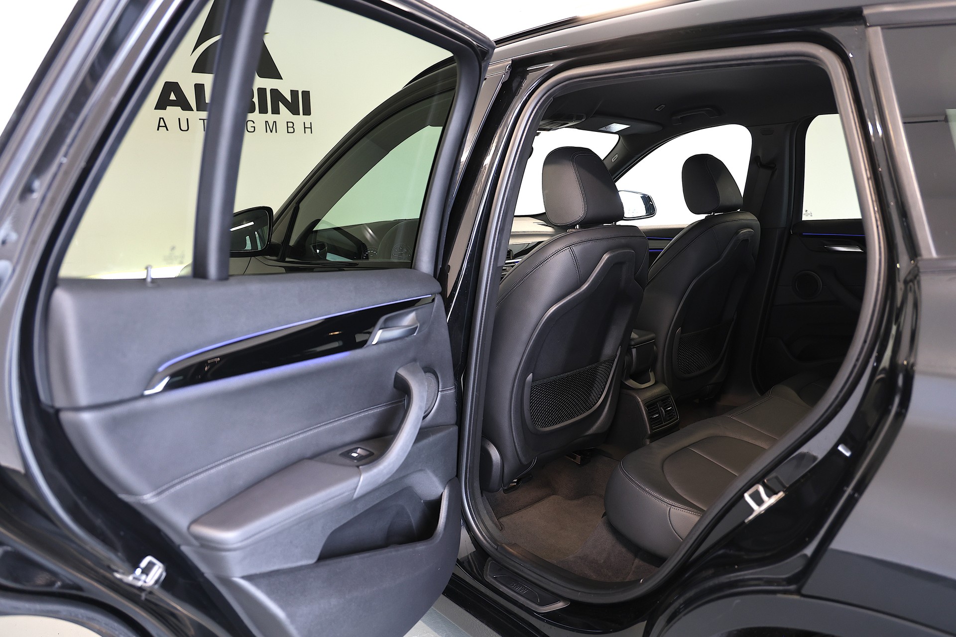 BMW X1 xDrive 25d M Sport Steptronic-image-17