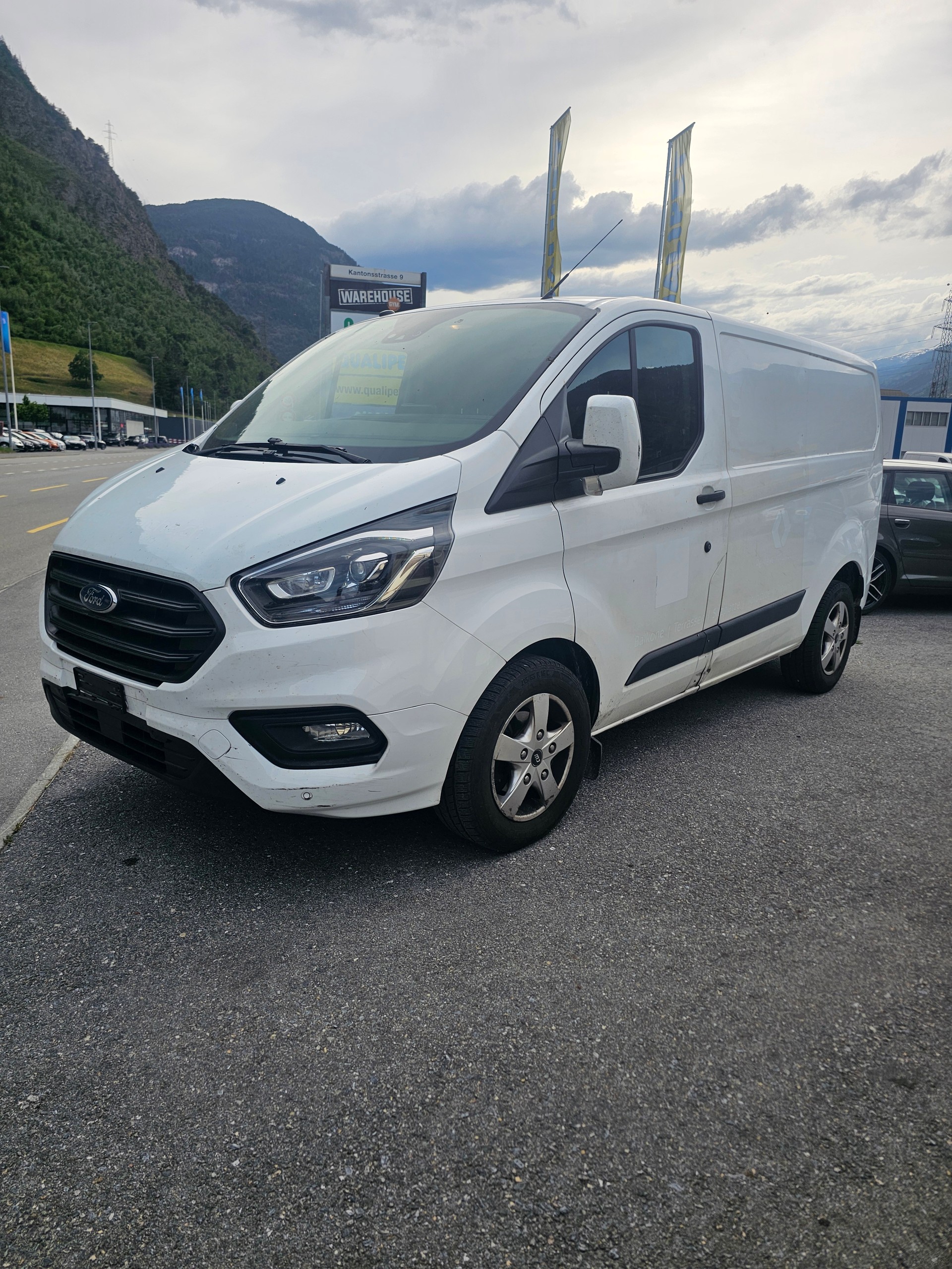 FORD Transit Custom Van 300 L1H1 Limited