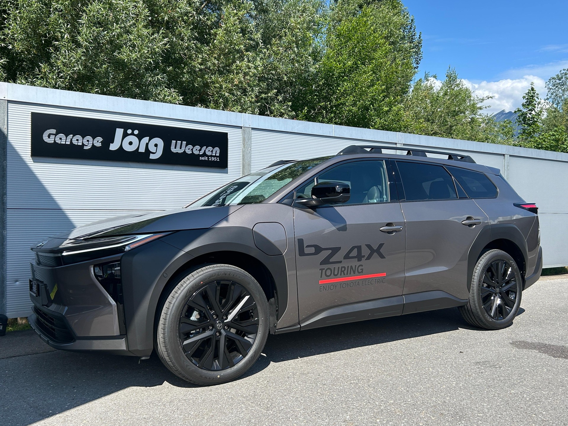 TOYOTA bZ4X Touring Premium AWD