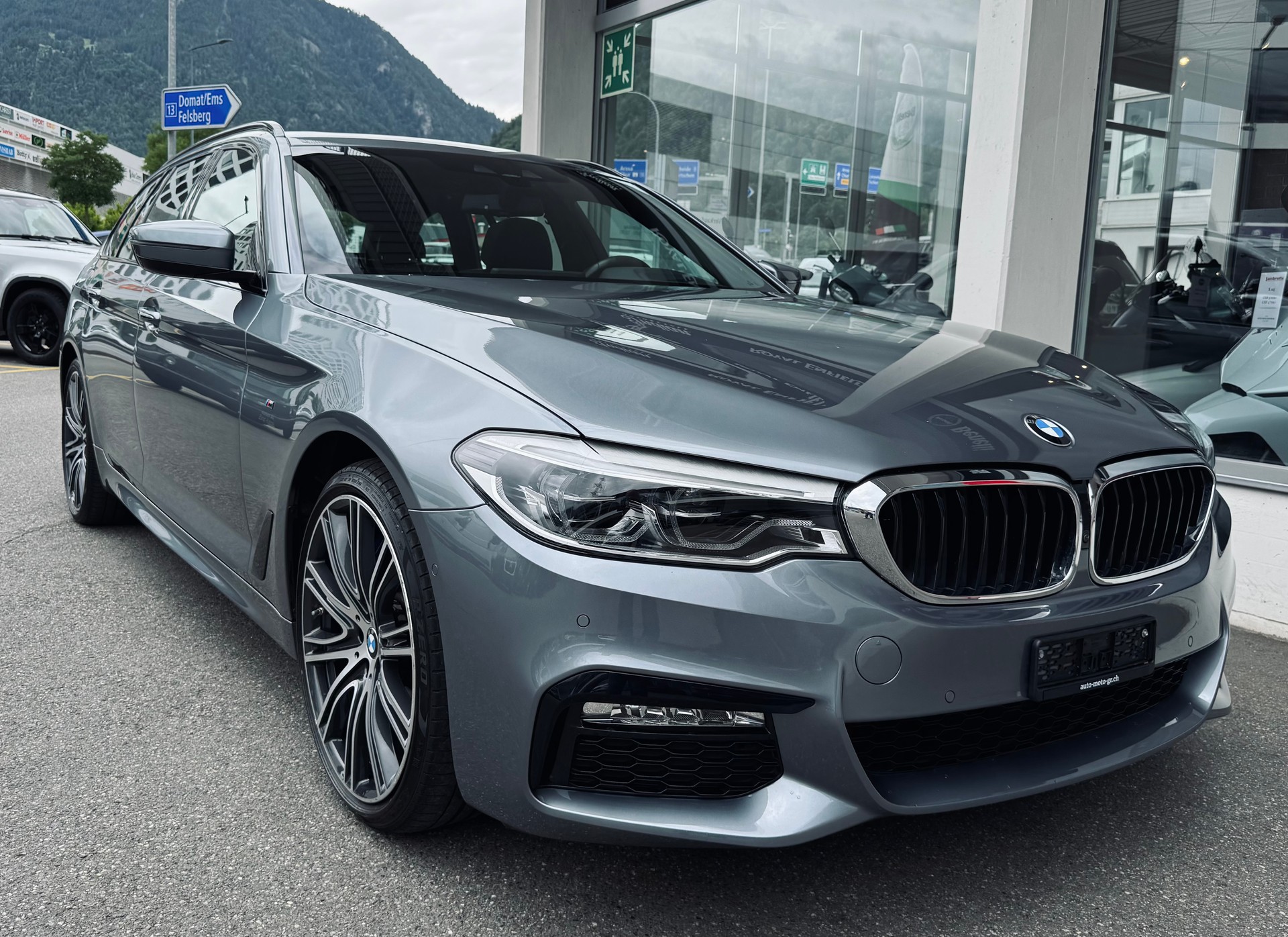 BMW 540i xDrive Touring M Sport Steptronic