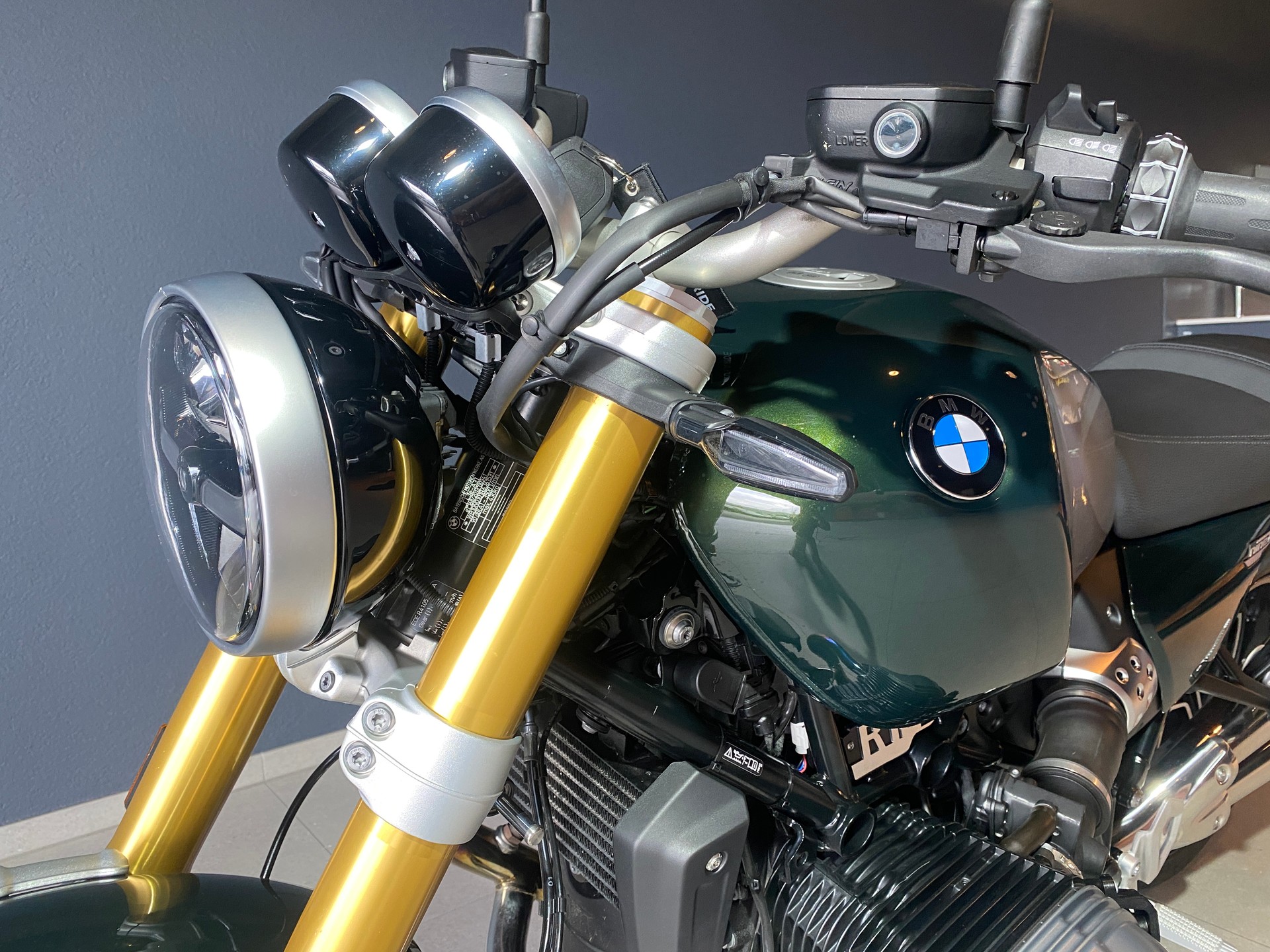 BMW R 12 nine T-image-2