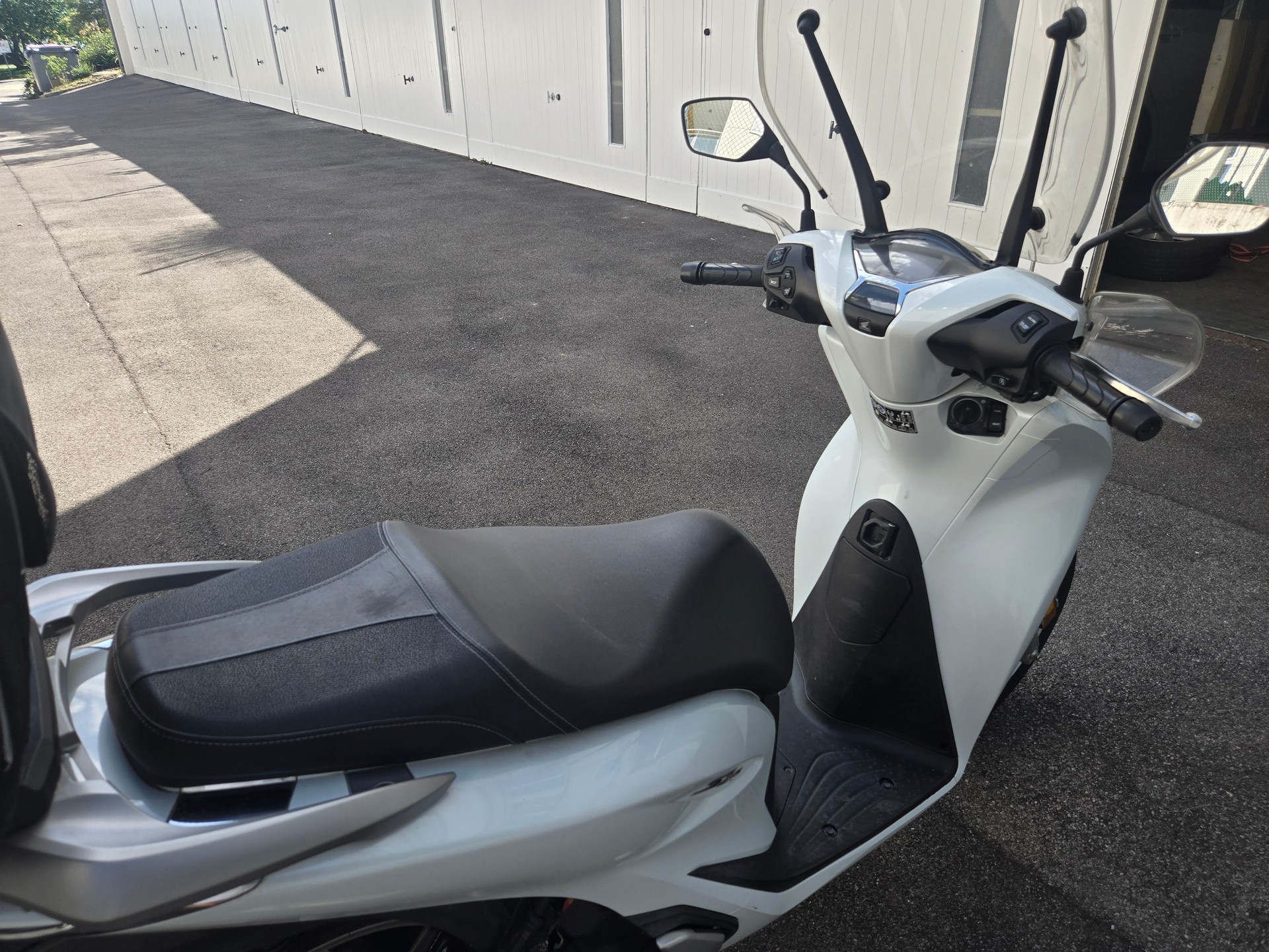 HONDA SH125AD-image-1