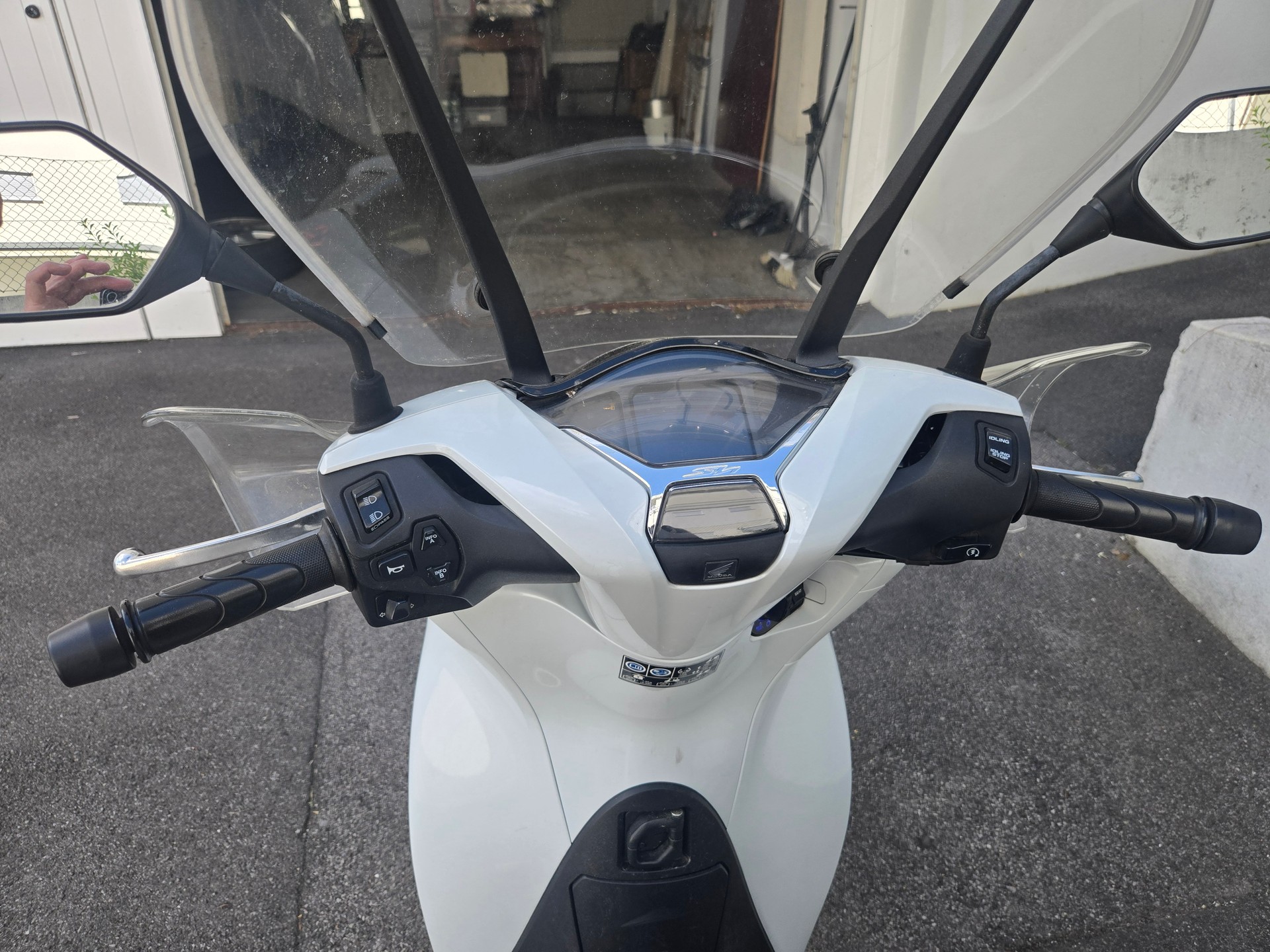 HONDA SH125AD-image-2