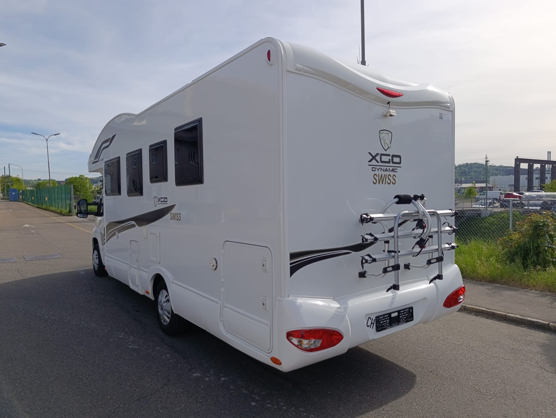 XGO 250*** Ihr Traum vom Wohnmobil jetzt zu einem unschlagbaren Preis-Leistungs-Verhältnis***** Königsbett und Hubbett***-showroom-element-2