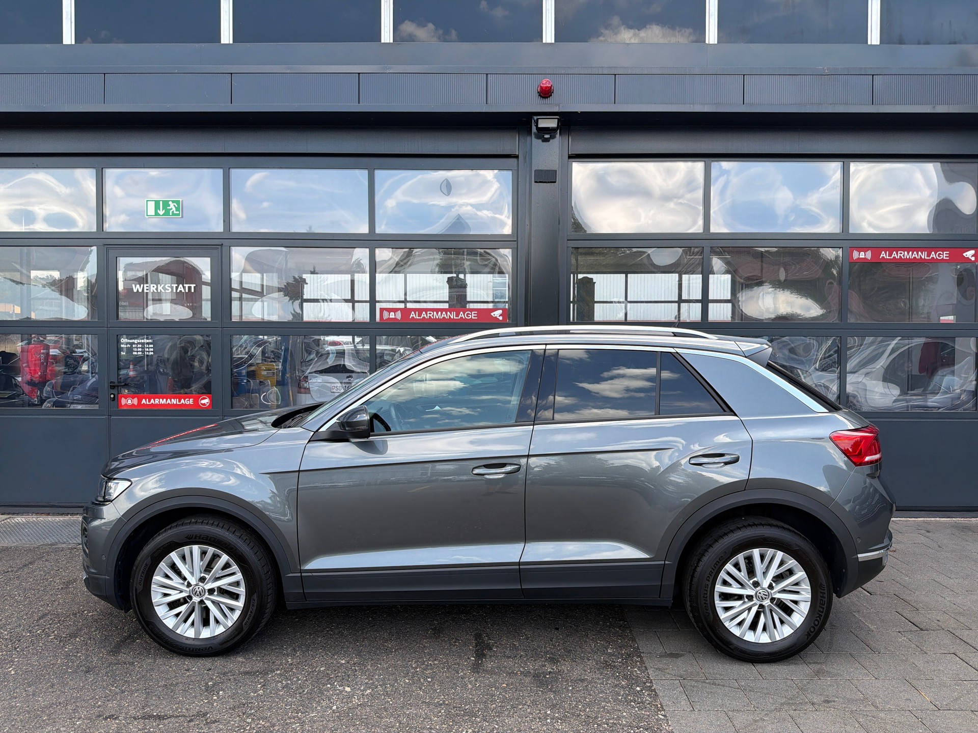 VW T-Roc 1.5 TSI EVO Advance-showroom-element-2
