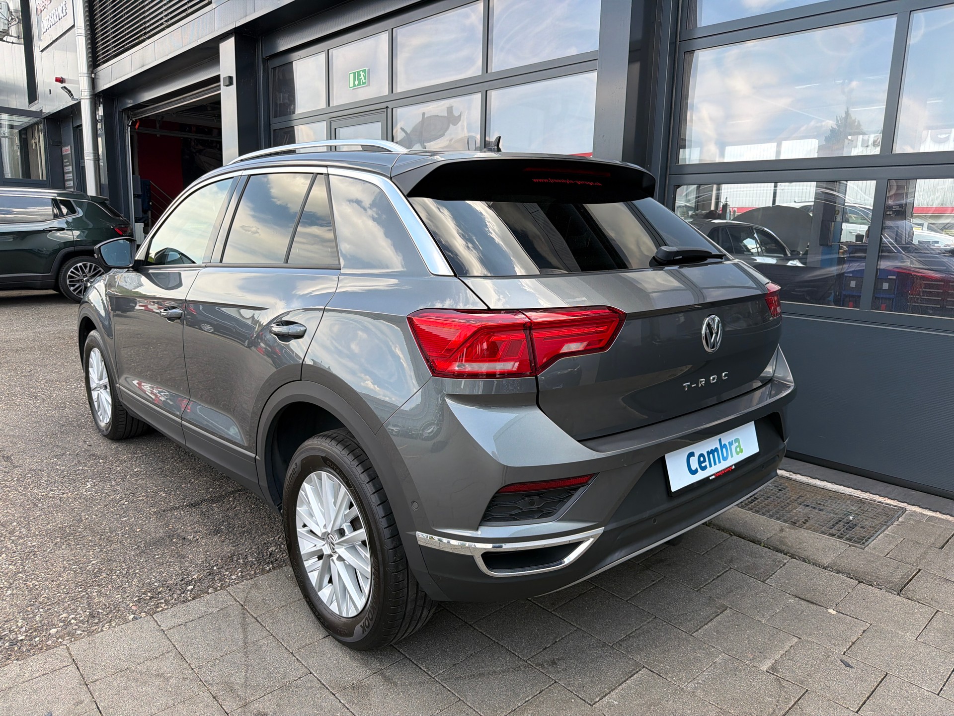 VW T-Roc 1.5 TSI EVO Advance-showroom-element-3
