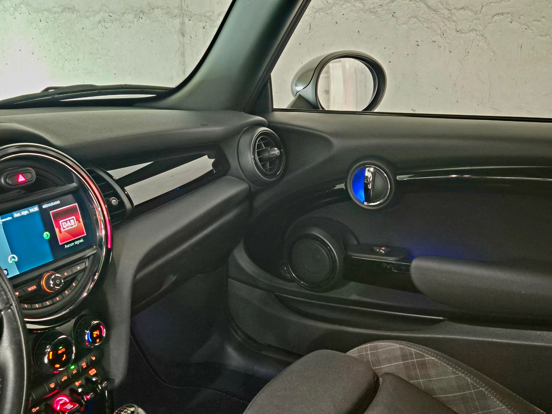 MINI Cooper Blackyard-image-9