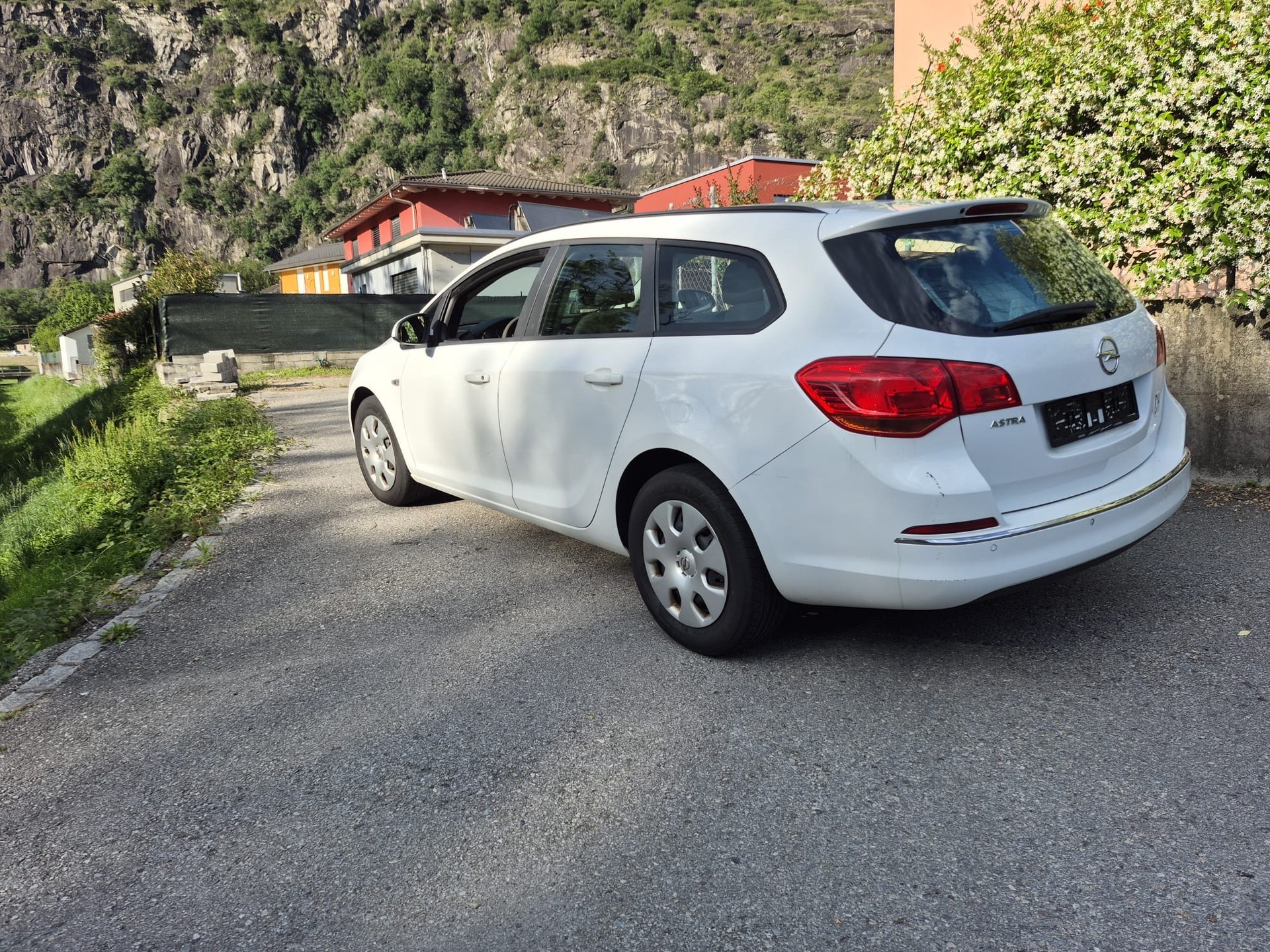 OPEL Astra SportsTourer 1.6i 16V-showroom-element-1