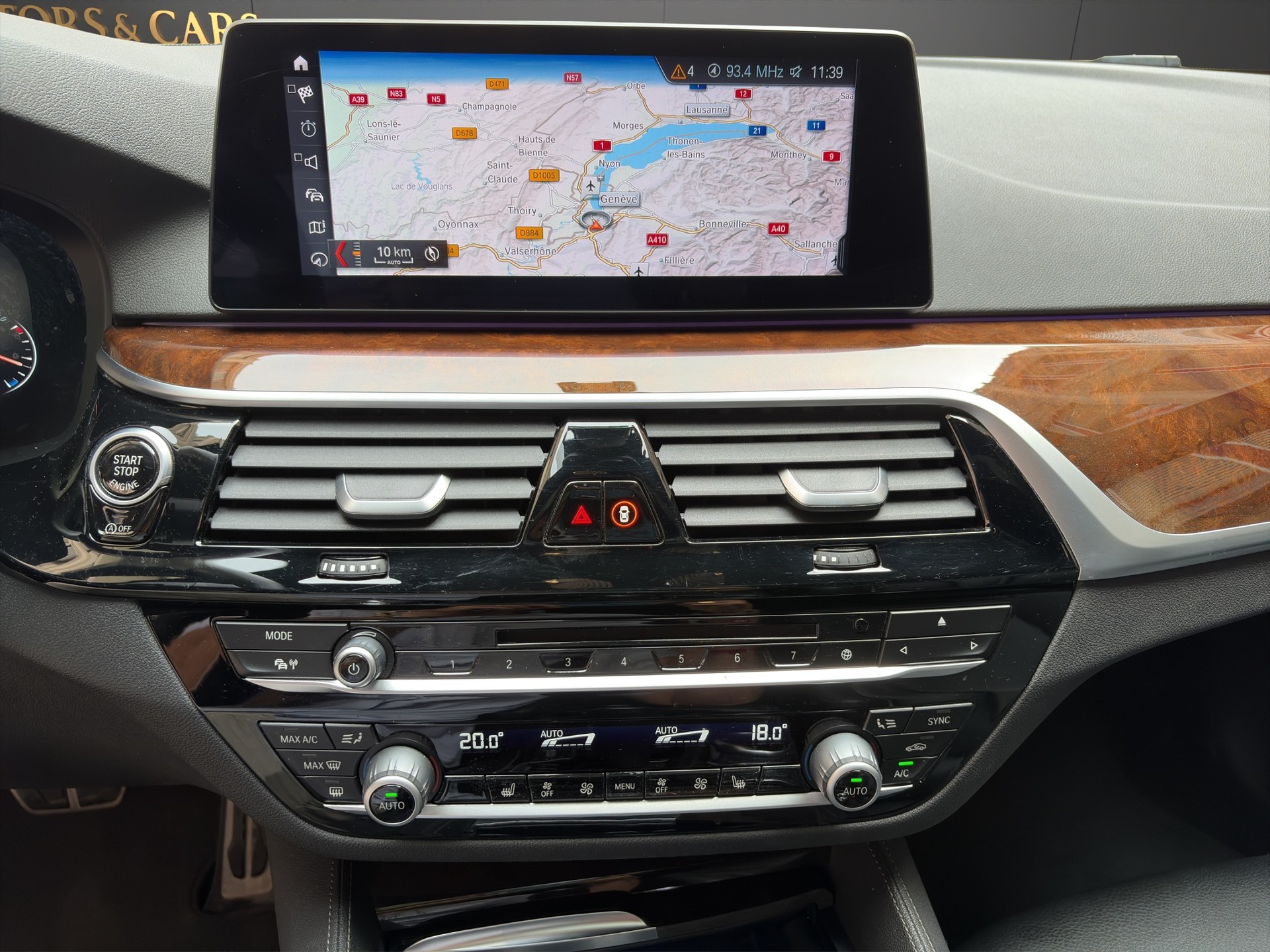 BMW 530i xDrive Touring M Sport Steptronic-image-19