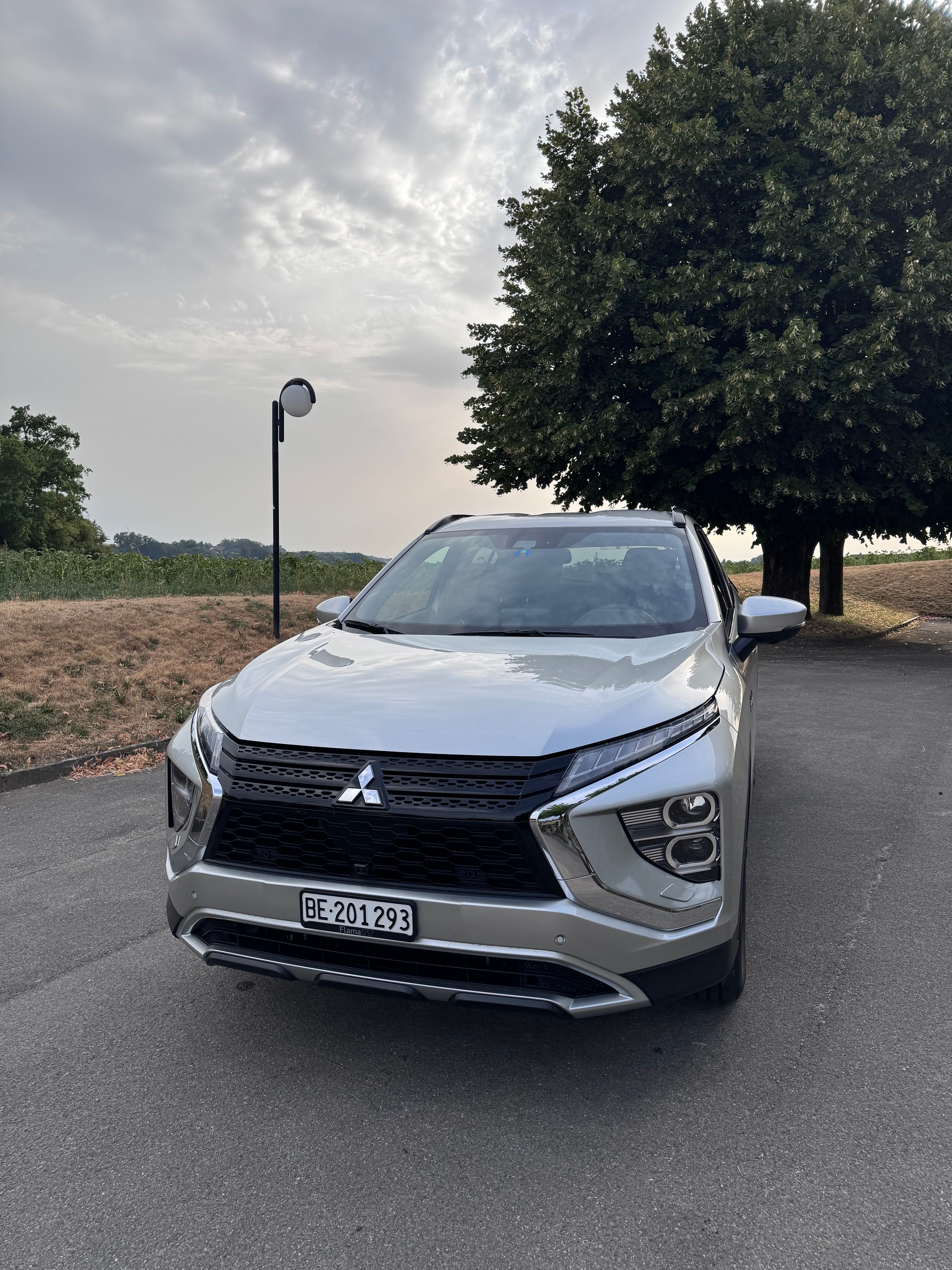 MITSUBISHI 2.4 PHEV Style 4x4-image-1