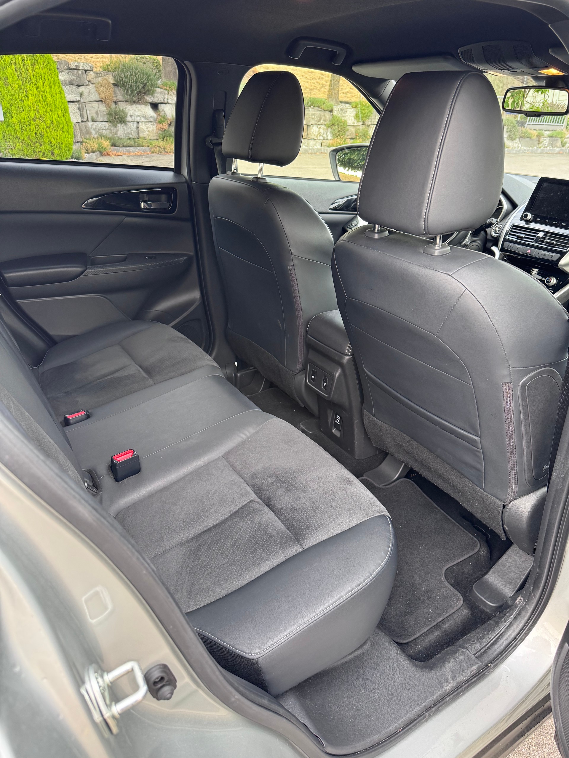MITSUBISHI 2.4 PHEV Style 4x4-image-7