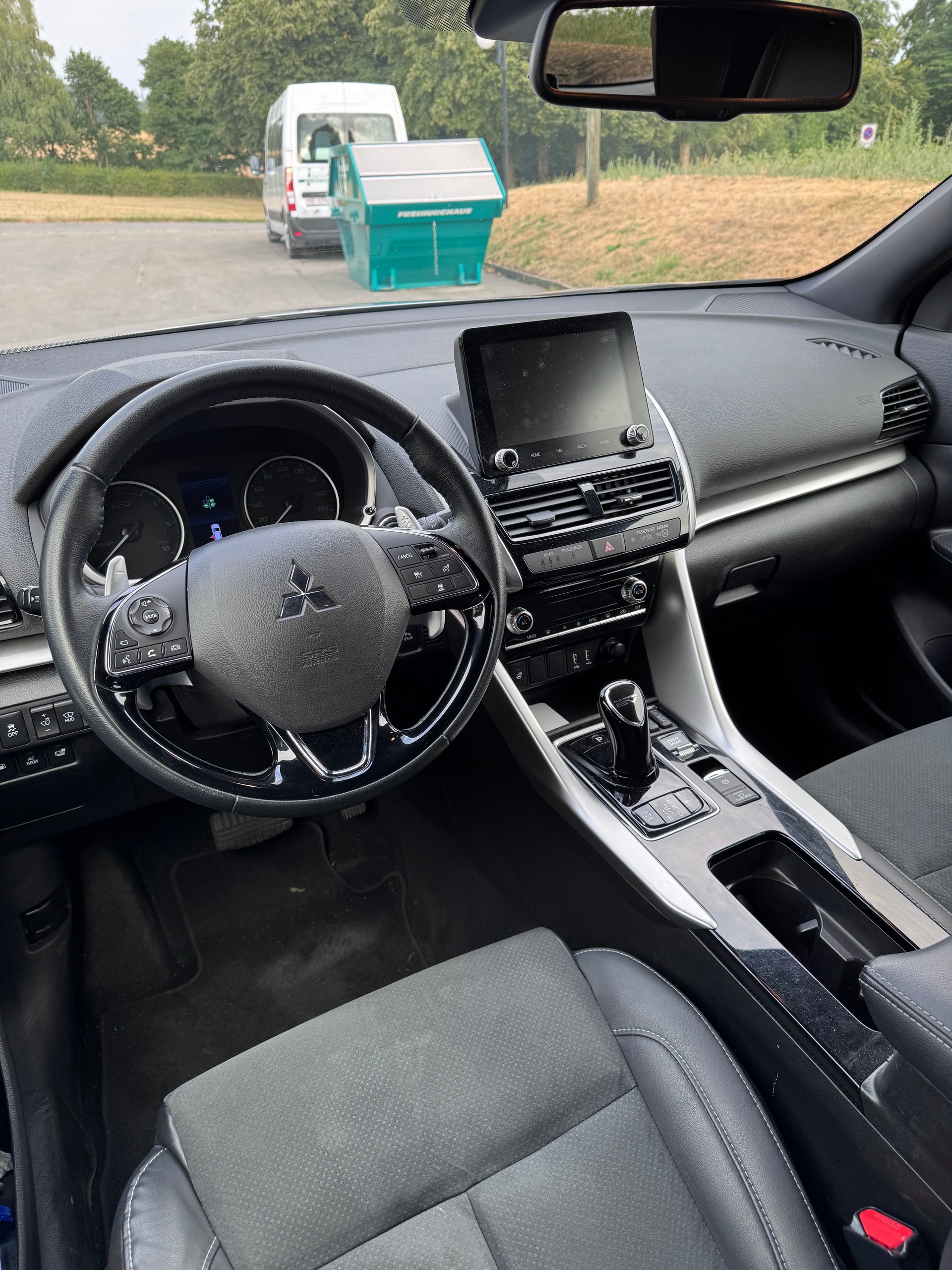 MITSUBISHI 2.4 PHEV Style 4x4-image-5
