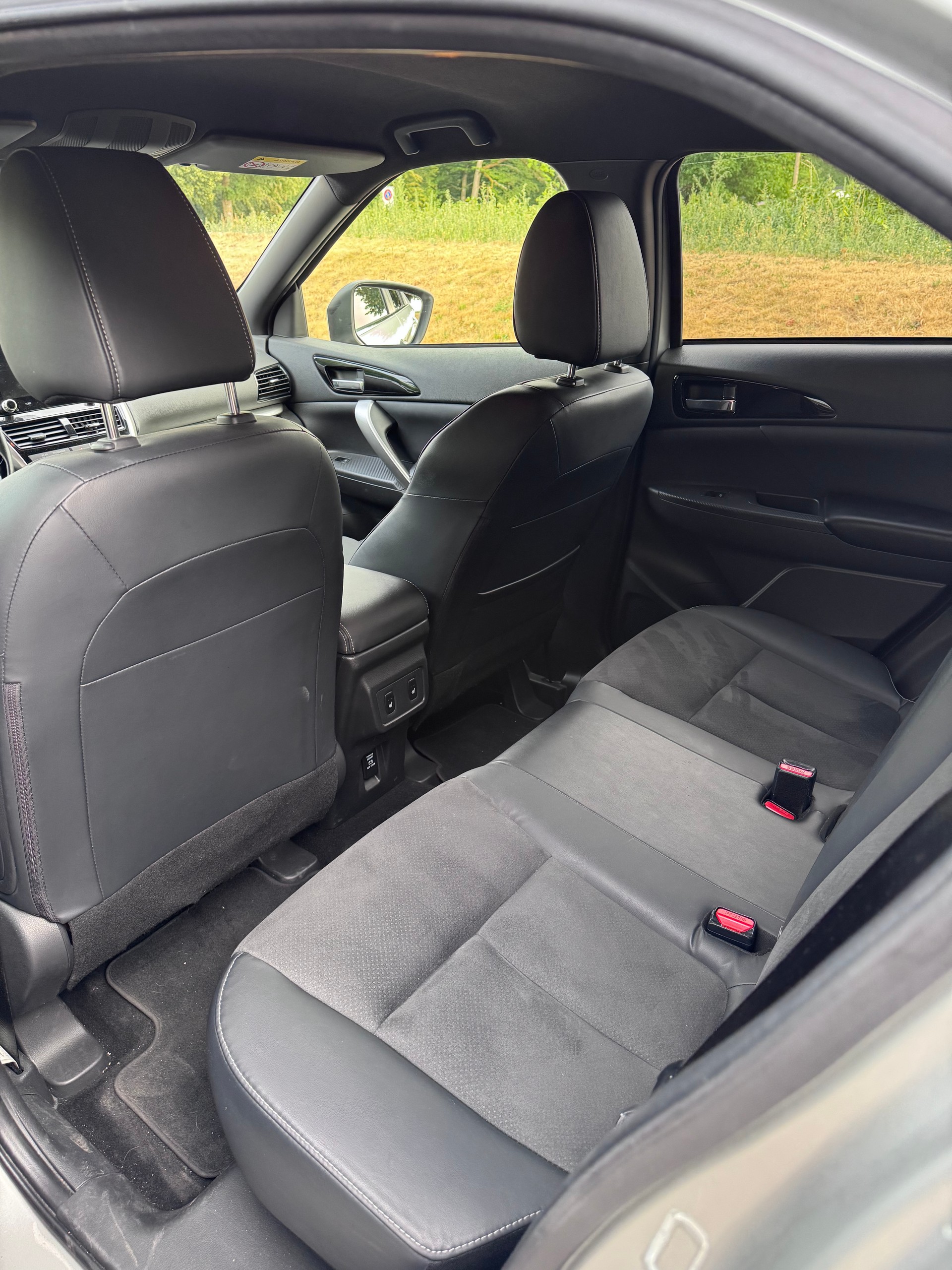 MITSUBISHI 2.4 PHEV Style 4x4-image-6