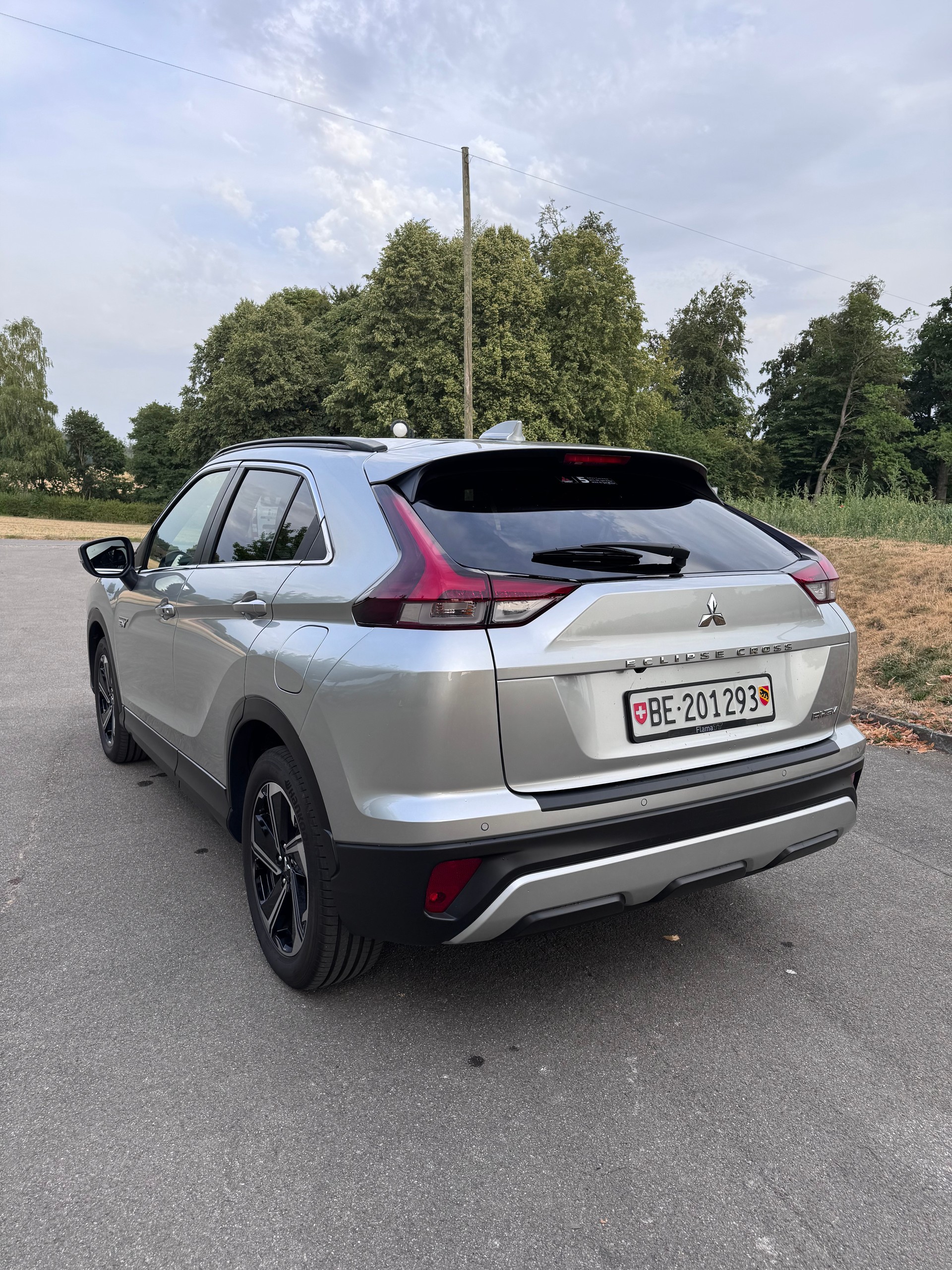 MITSUBISHI 2.4 PHEV Style 4x4-image-4