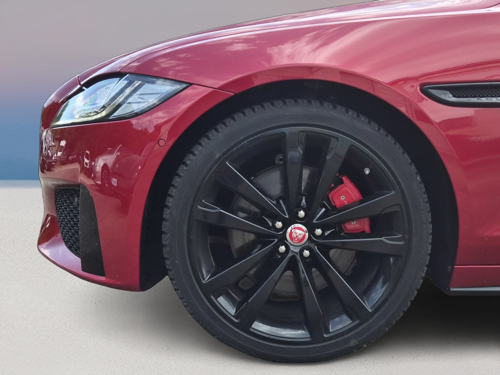 JAGUAR XF S Automatic-image-14