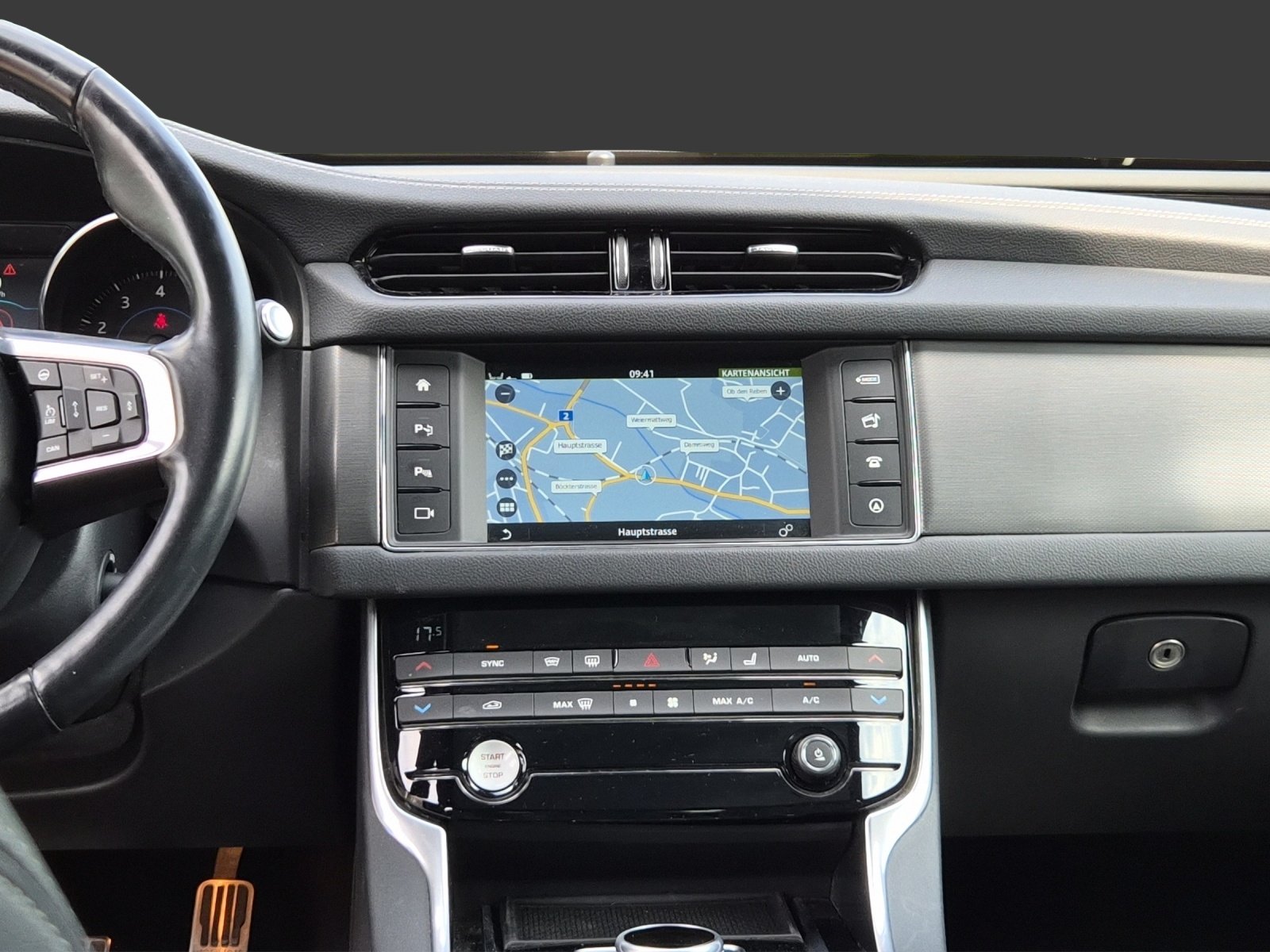 JAGUAR XF S Automatic-image-8