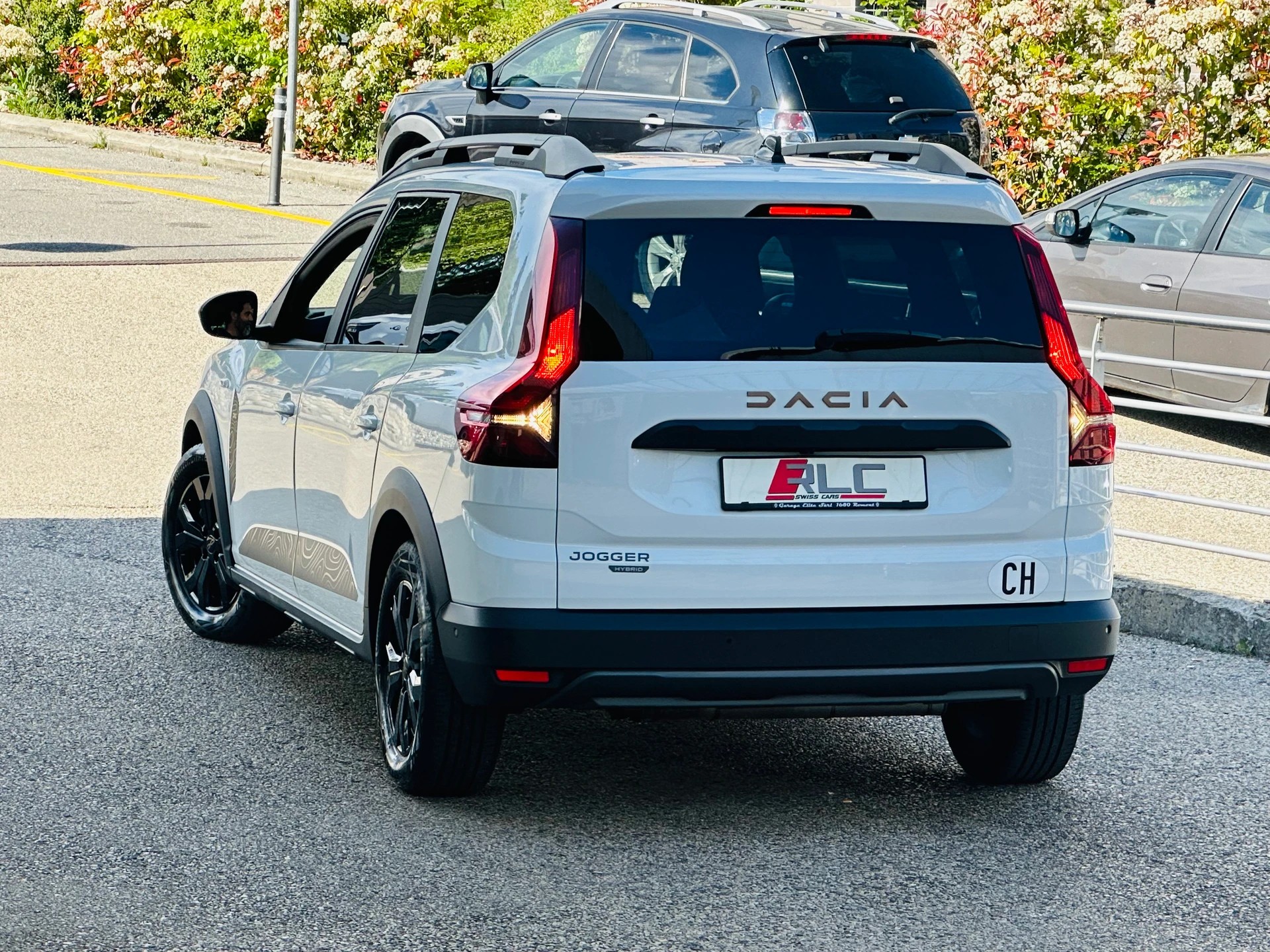 DACIA Jogger HEV 140 Extreme-image-7