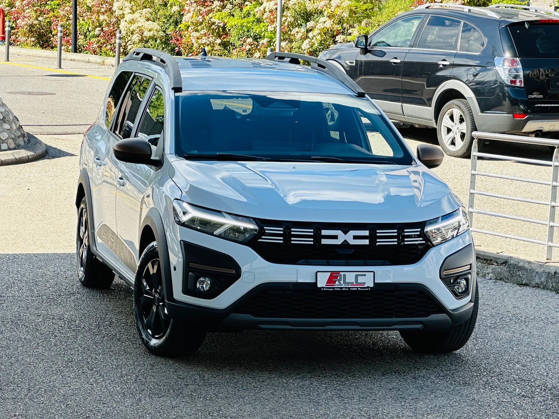 DACIA Jogger HEV 140 Extreme-showroom-element-3