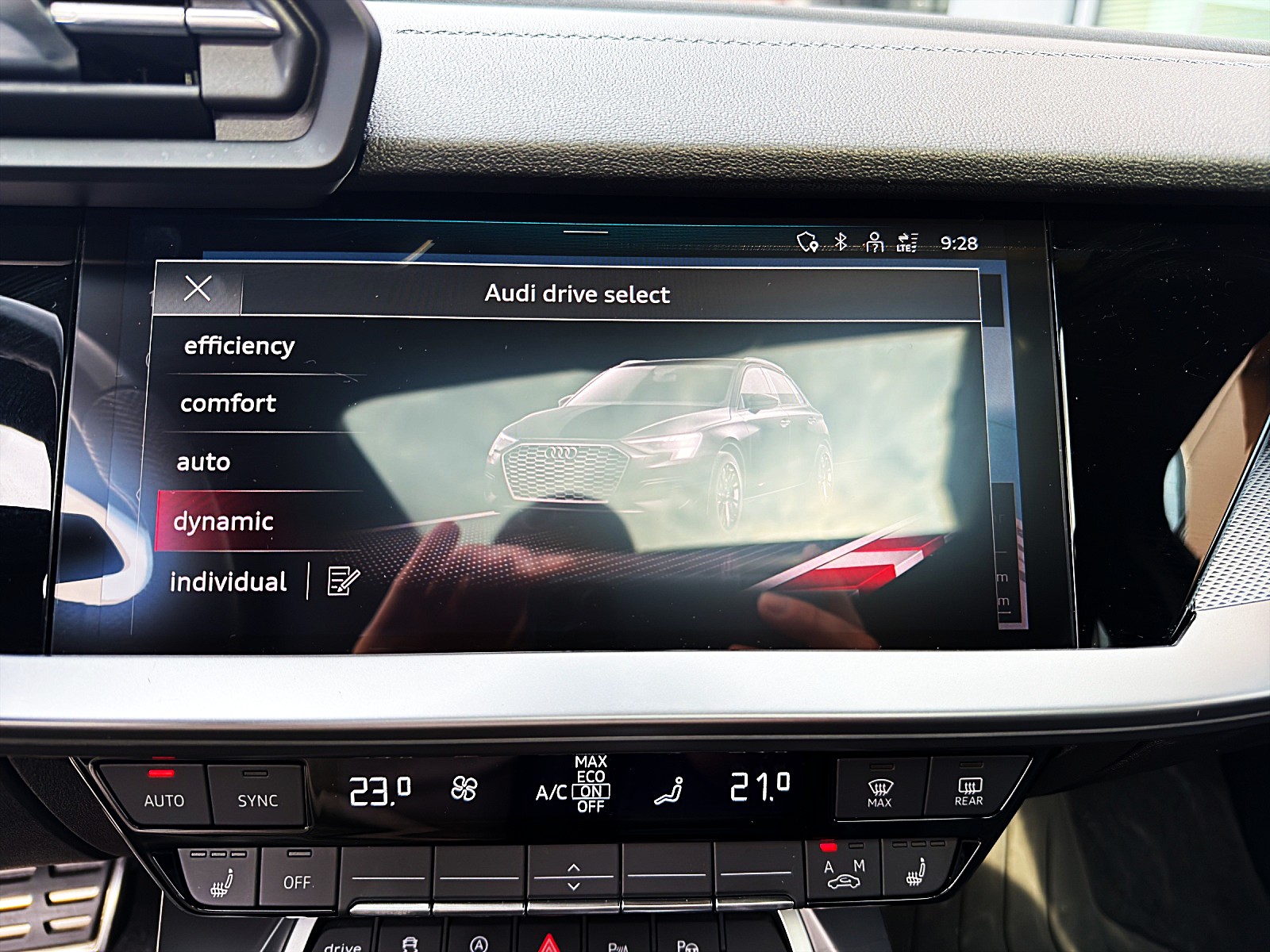 AUDI S3 Sportback 2.0 TFSI Quattro S-Tronic / CH-Fahrzeug mit Gratis Service-image-16