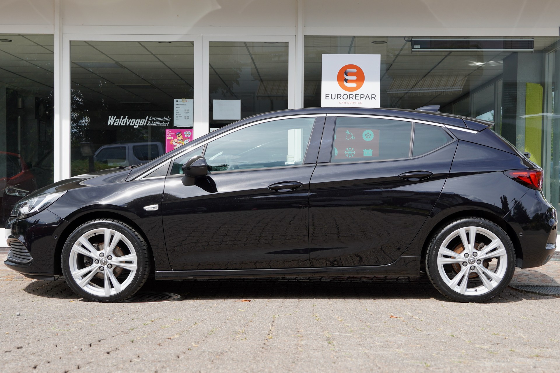 OPEL Astra 1.4i Turbo Excellence-showroom-element-3