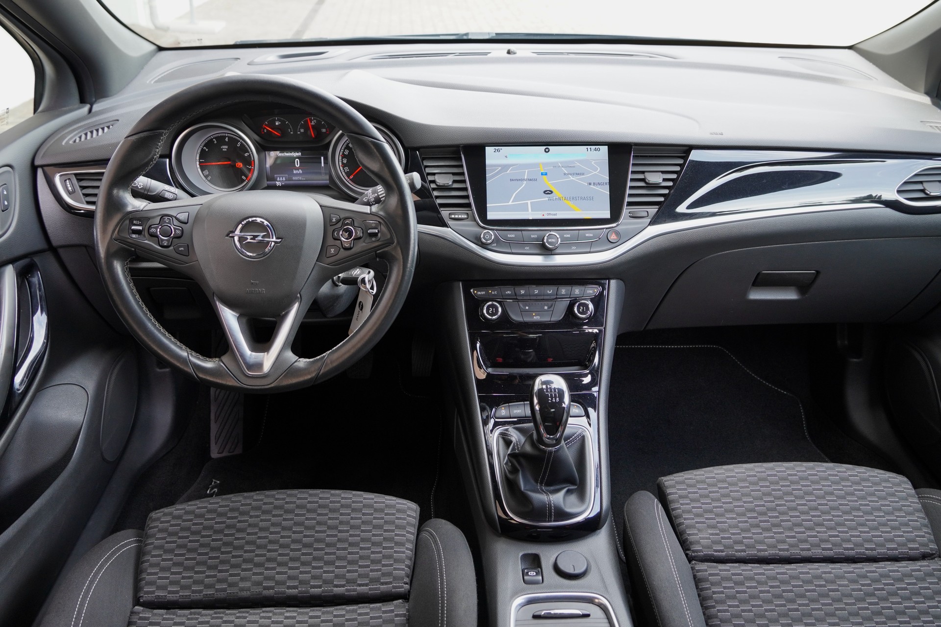 OPEL Astra 1.4i Turbo Excellence-image-13