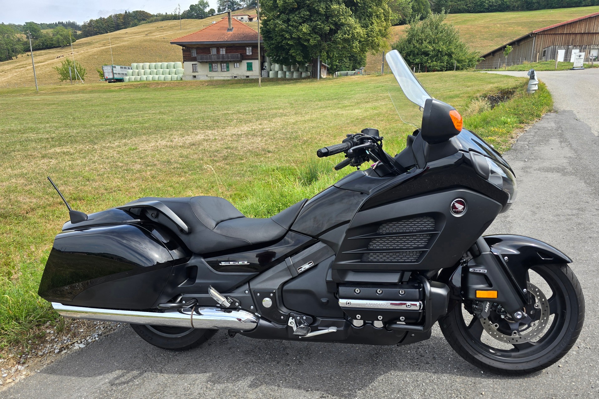 HONDA GL 1800 F6B D Bagger-image-1