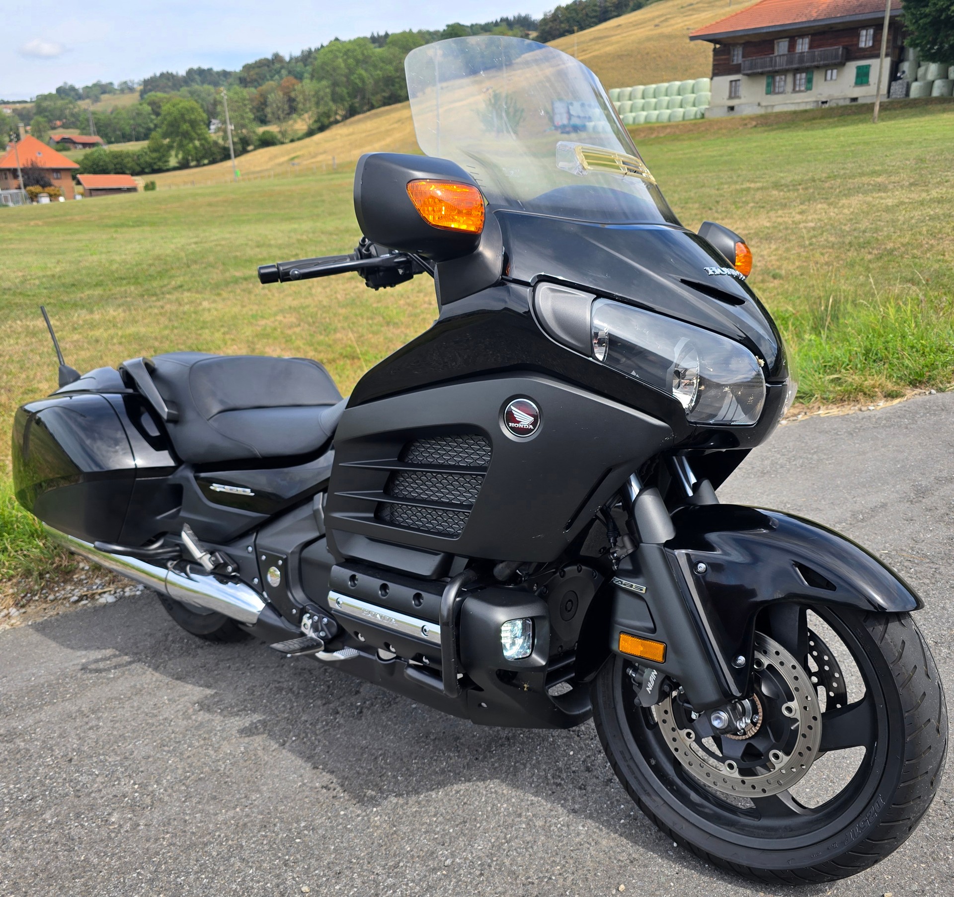 HONDA GL 1800 F6B D Bagger-image-0