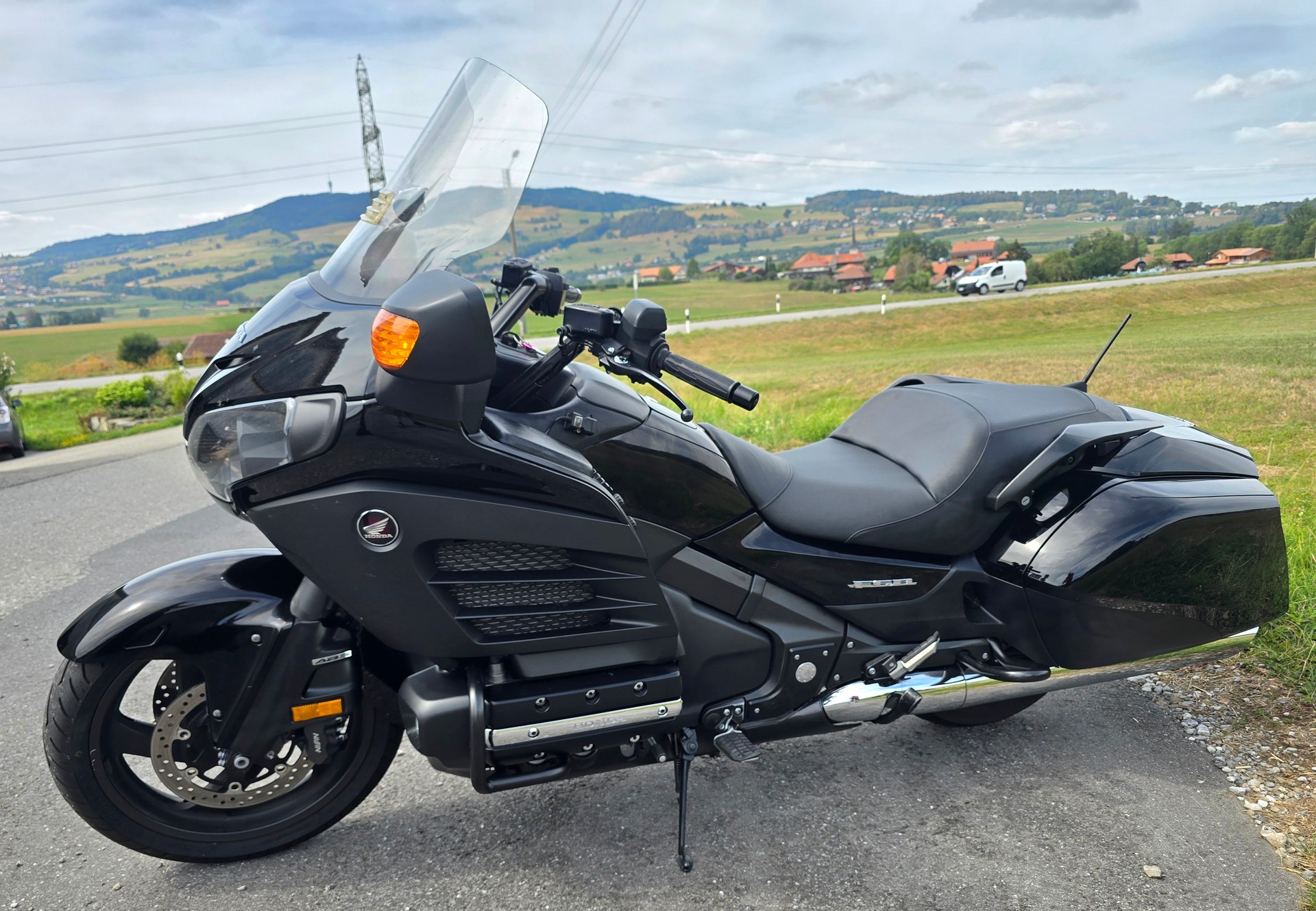 HONDA GL 1800 F6B D Bagger-image-3