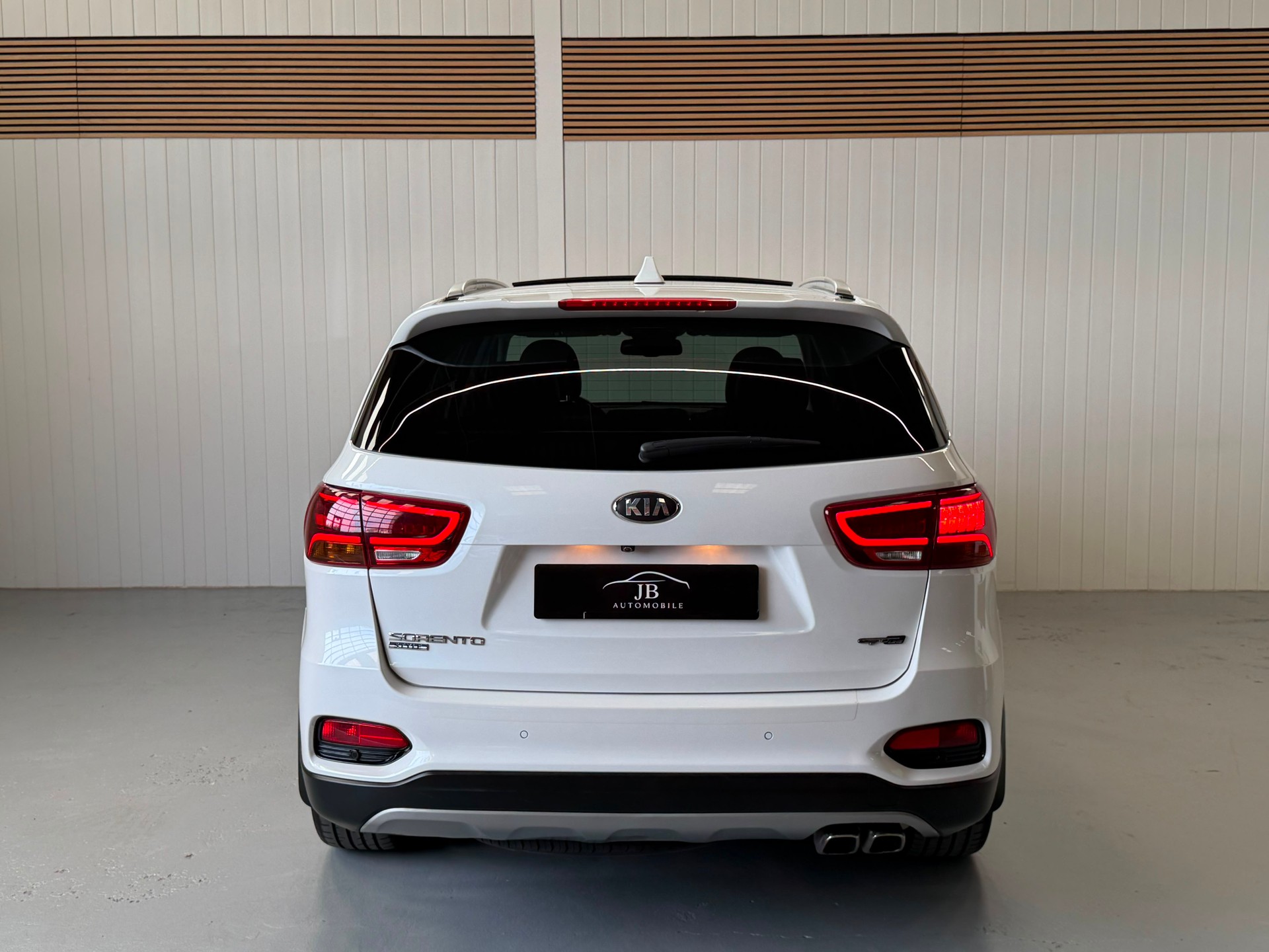KIA Sorento 2.2 CRDI Style GT-Line 7P. Automatic, frisch ab MFK und Service-showroom-element-3