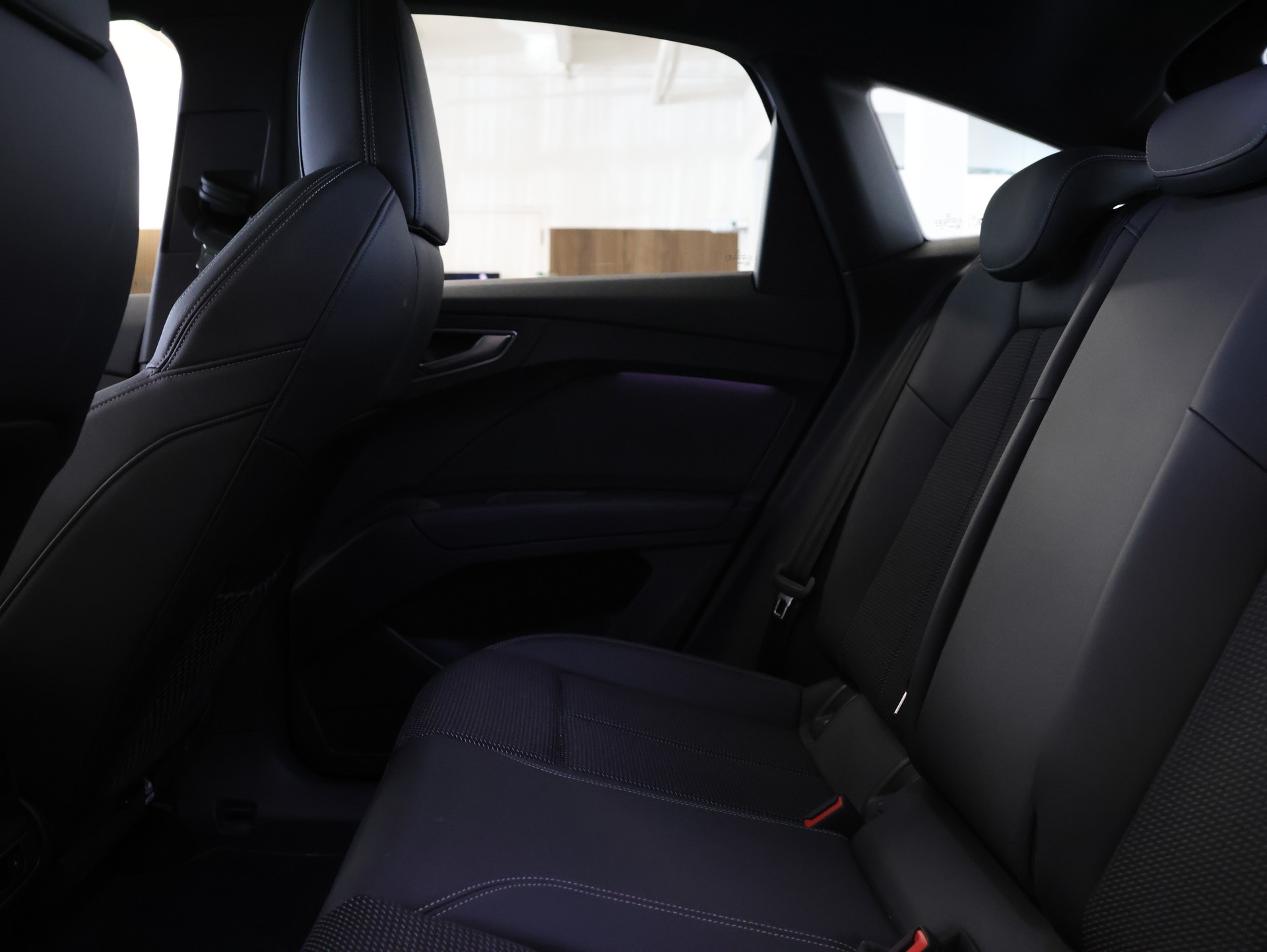 AUDI Q4 Sportback e-tron 45 quattro *Panoramadach* *360 Kamera* *Sonos*-image-30