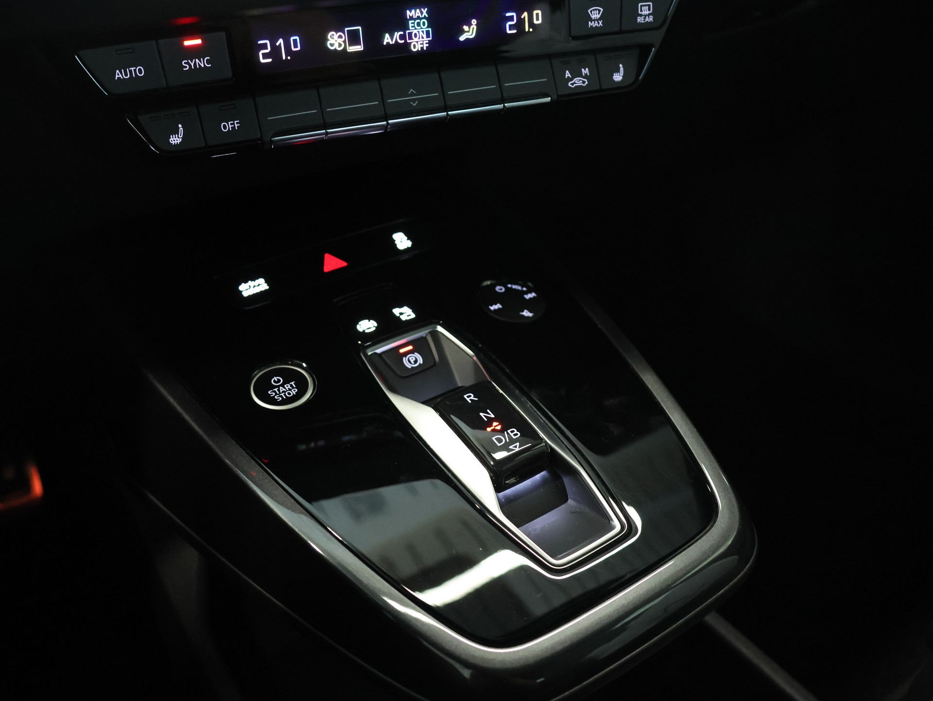 AUDI Q4 Sportback e-tron 45 quattro *Panoramadach* *360 Kamera* *Sonos*-image-24