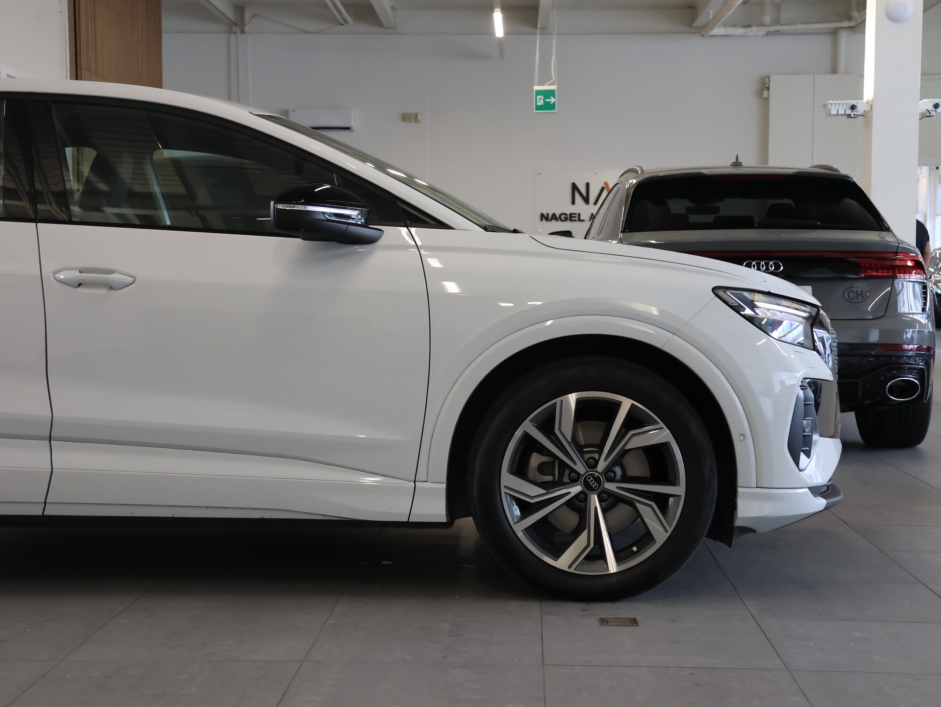 AUDI Q4 Sportback e-tron 45 quattro *Panoramadach* *360 Kamera* *Sonos*-image-11