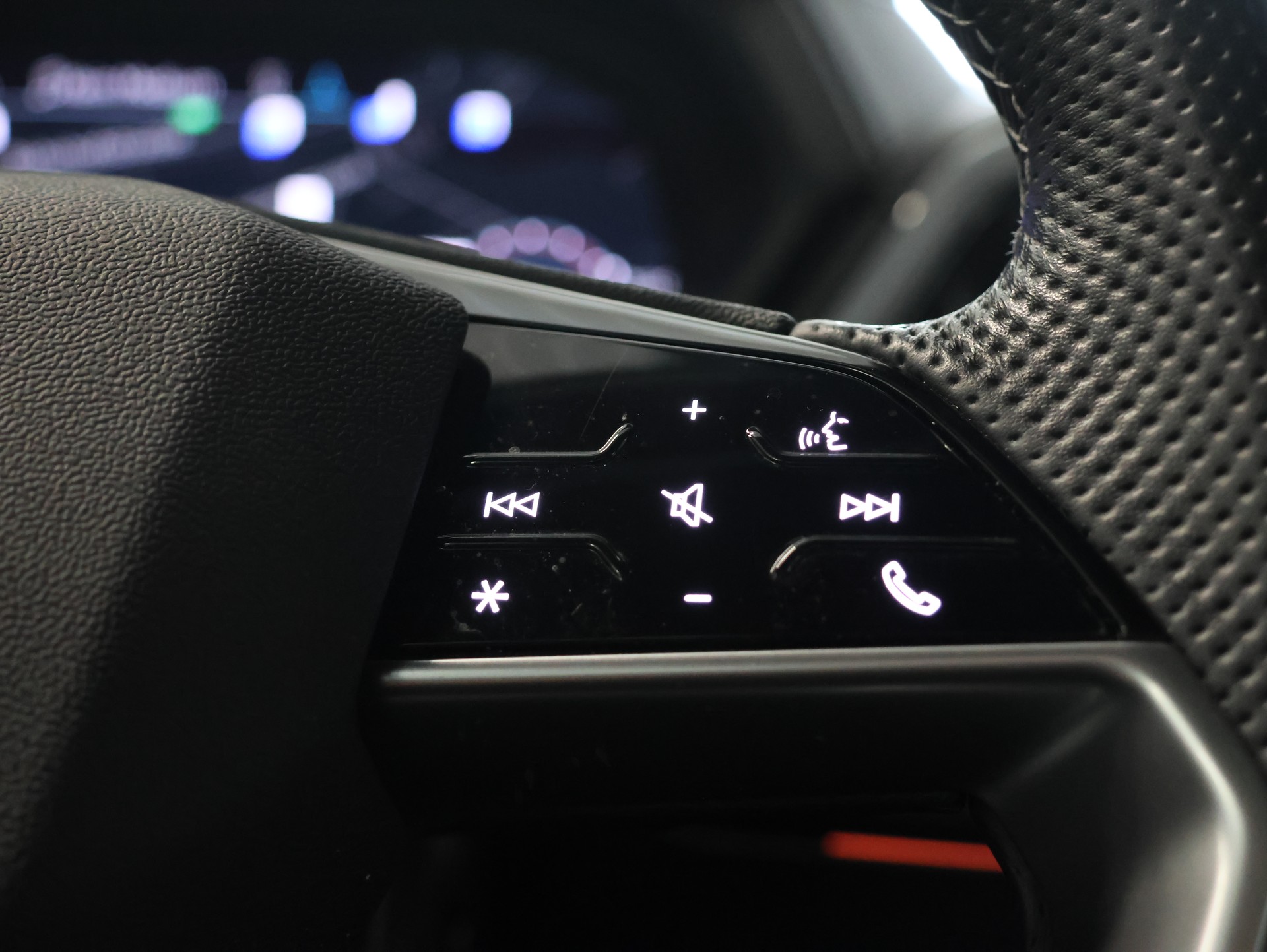 AUDI Q4 Sportback e-tron 45 quattro *Panoramadach* *360 Kamera* *Sonos*-image-18