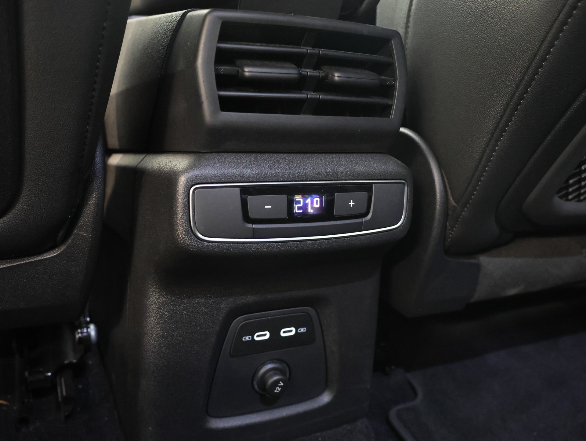 AUDI Q4 Sportback e-tron 45 quattro *Panoramadach* *360 Kamera* *Sonos*-image-31
