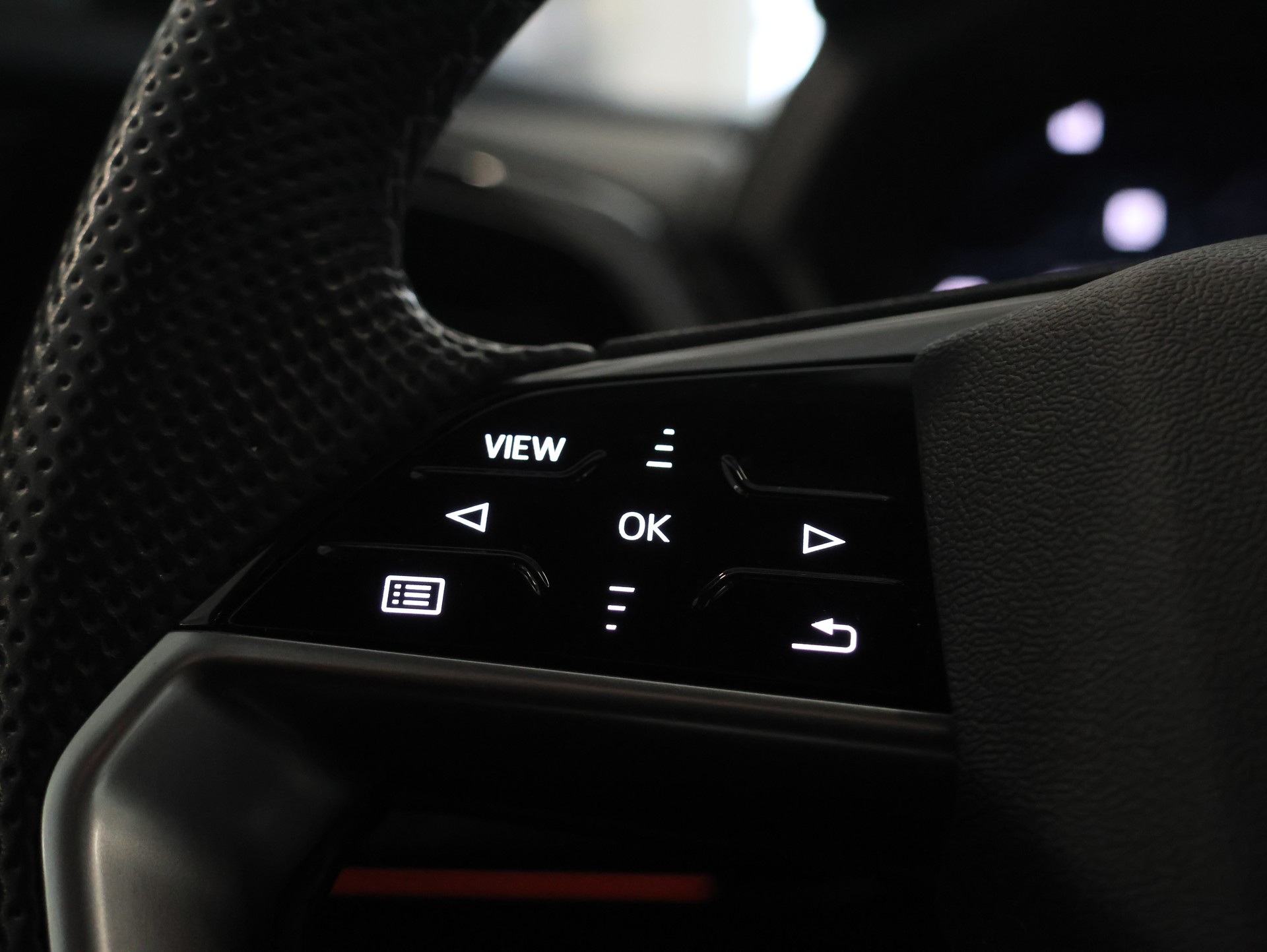 AUDI Q4 Sportback e-tron 45 quattro *Panoramadach* *360 Kamera* *Sonos*-image-19