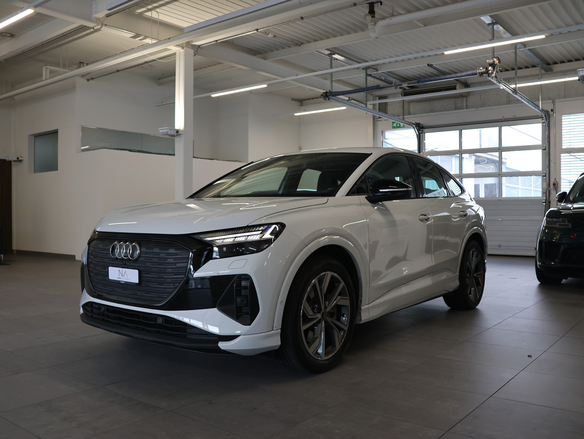 AUDI Q4 Sportback e-tron 45 quattro *Panoramadach* *360 Kamera* *Sonos*-image-4