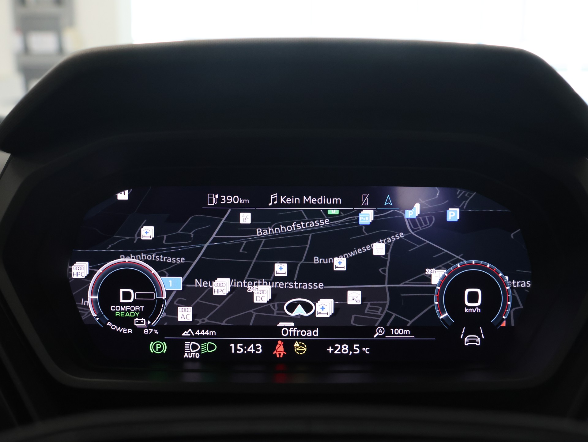 AUDI Q4 Sportback e-tron 45 quattro *Panoramadach* *360 Kamera* *Sonos*-image-17
