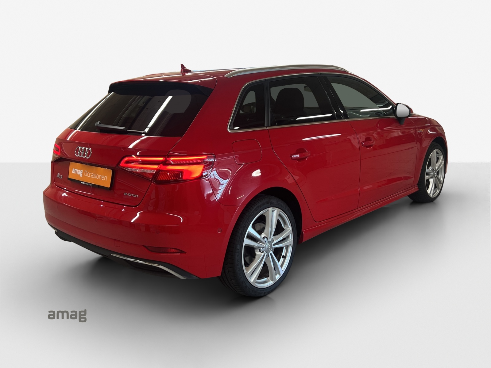 AUDI A3 Sportback 1.4 e-tron Sport S-tronic-image-4
